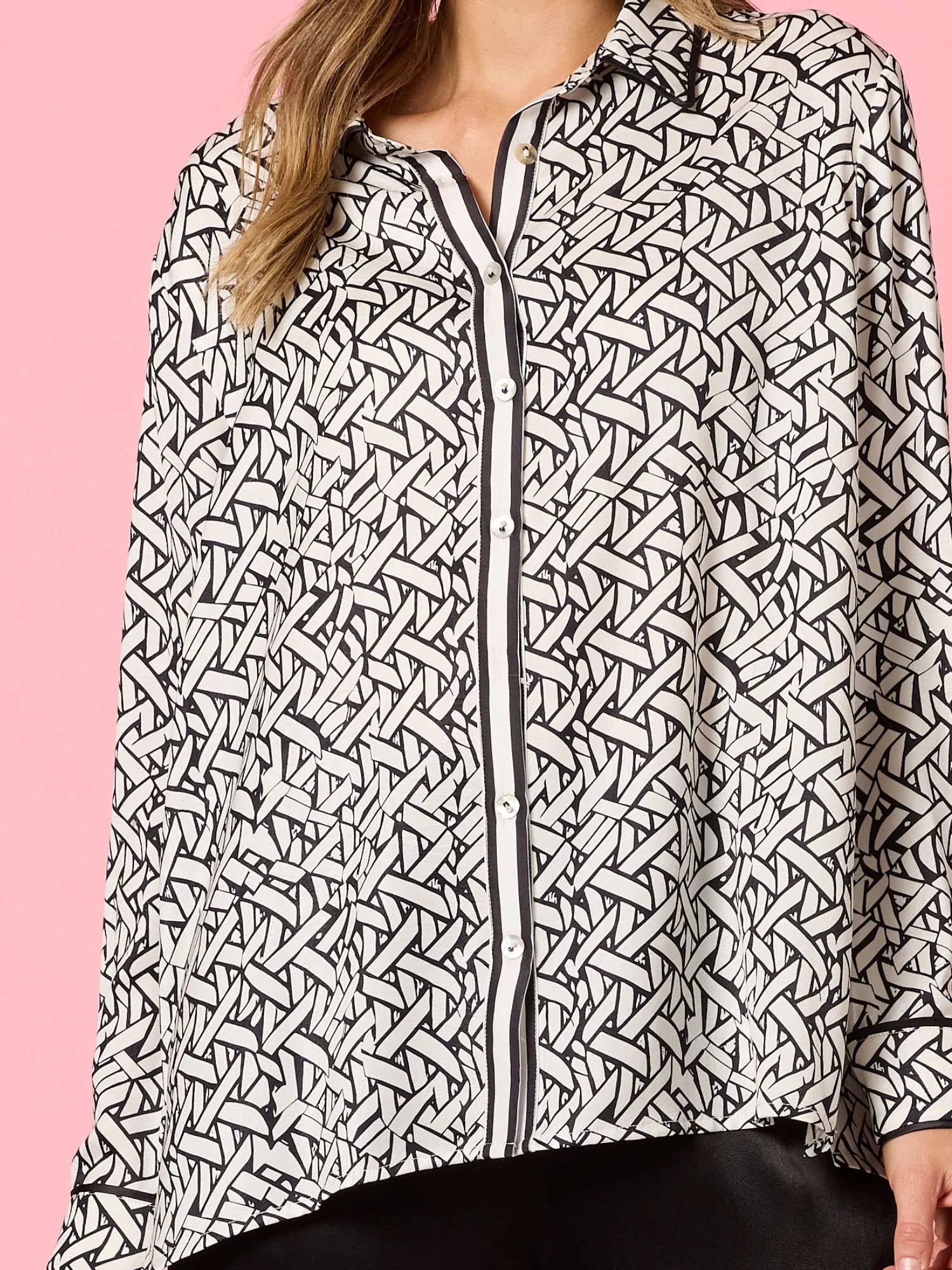 Ava Geometric Print Shirt - Black/Ivory - Image 7