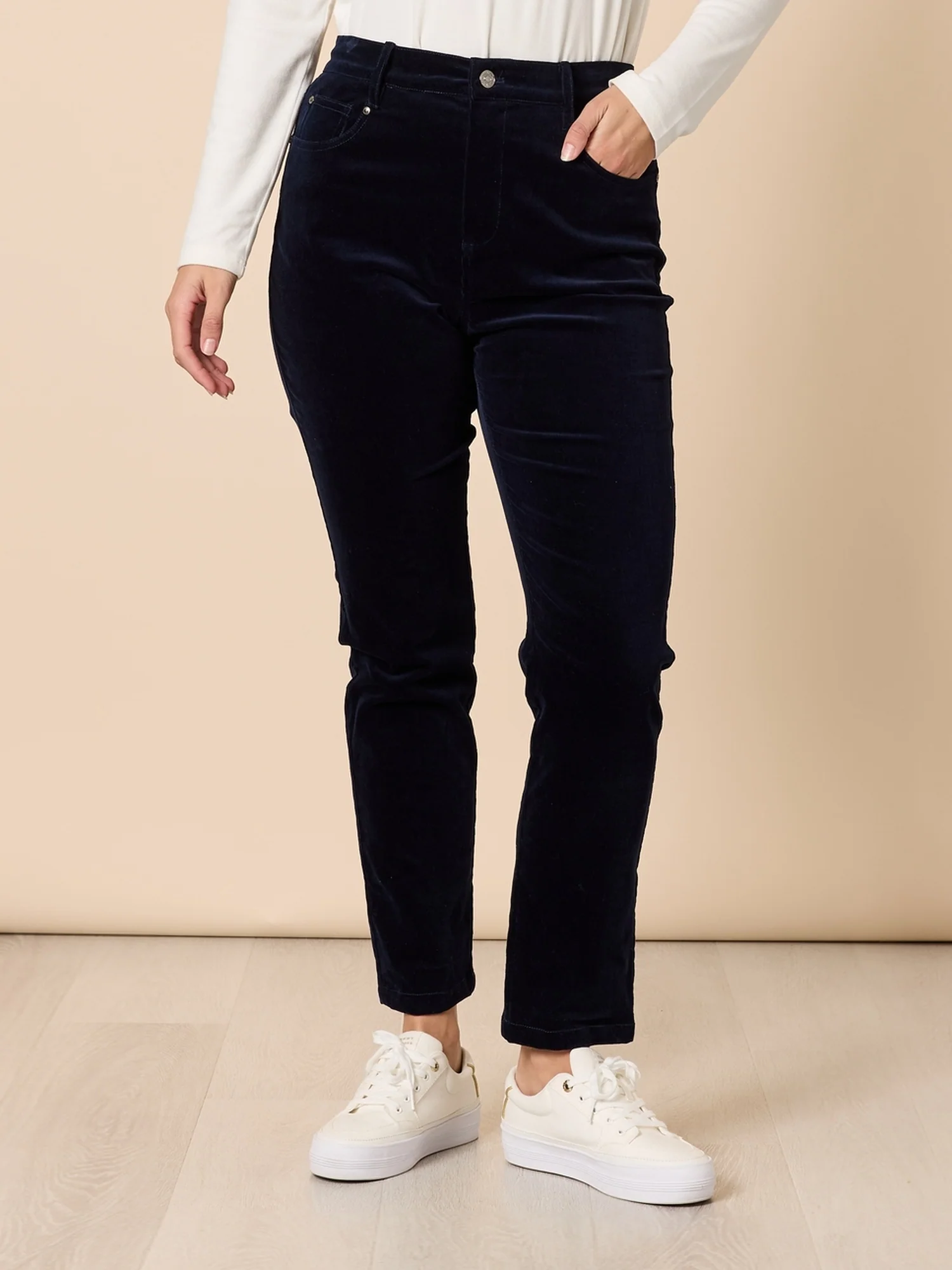 Avenue Slim Leg Cord Pant - Navy