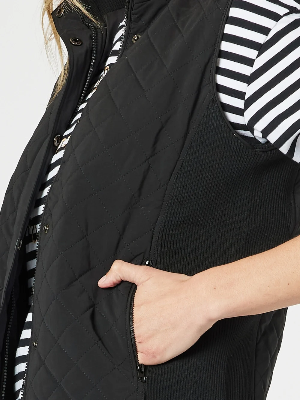 Brighton Puffer Vest - Black - Image 5
