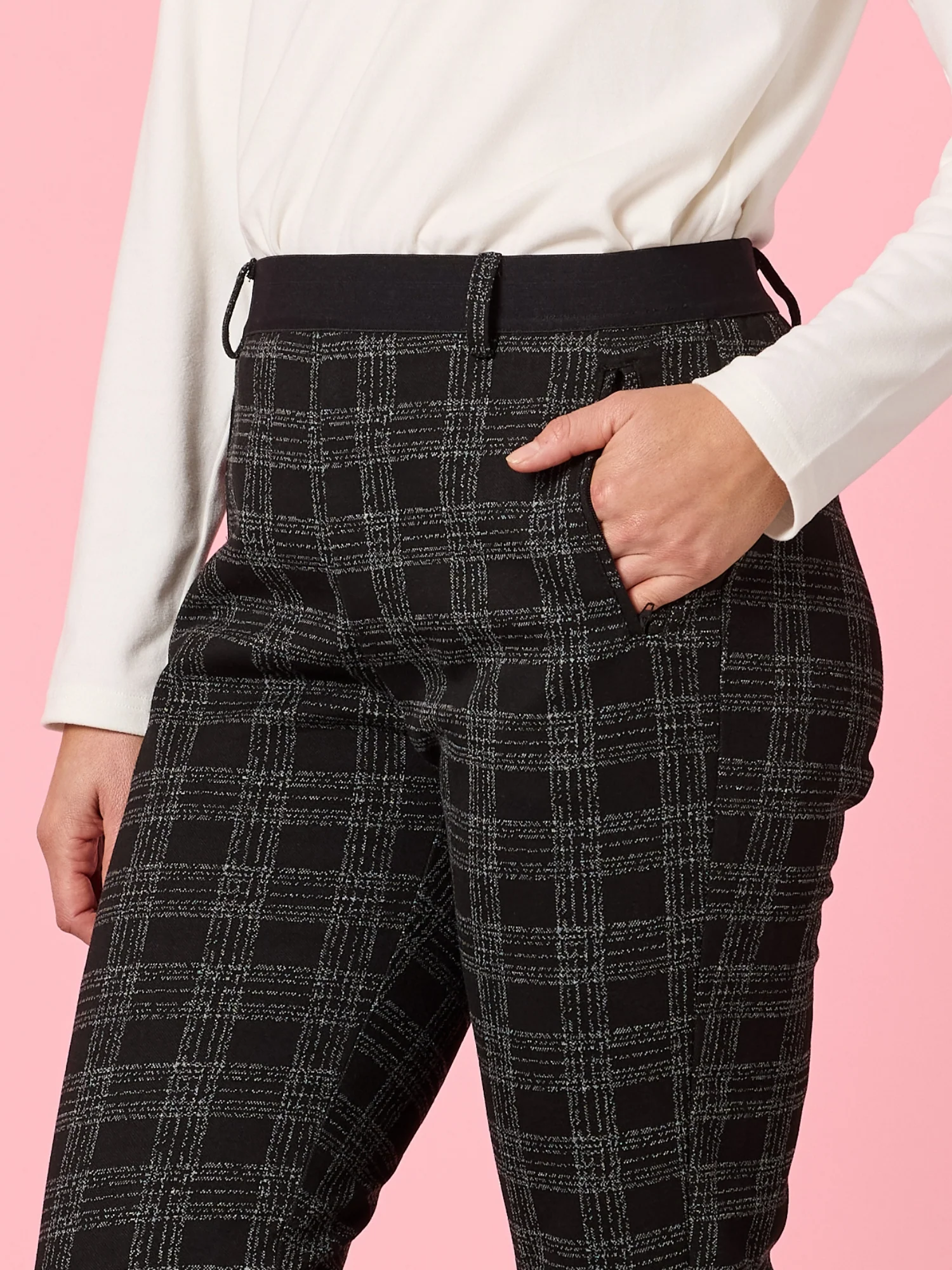 Cannes Check Print Slim Leg Pant - Black - Image 5