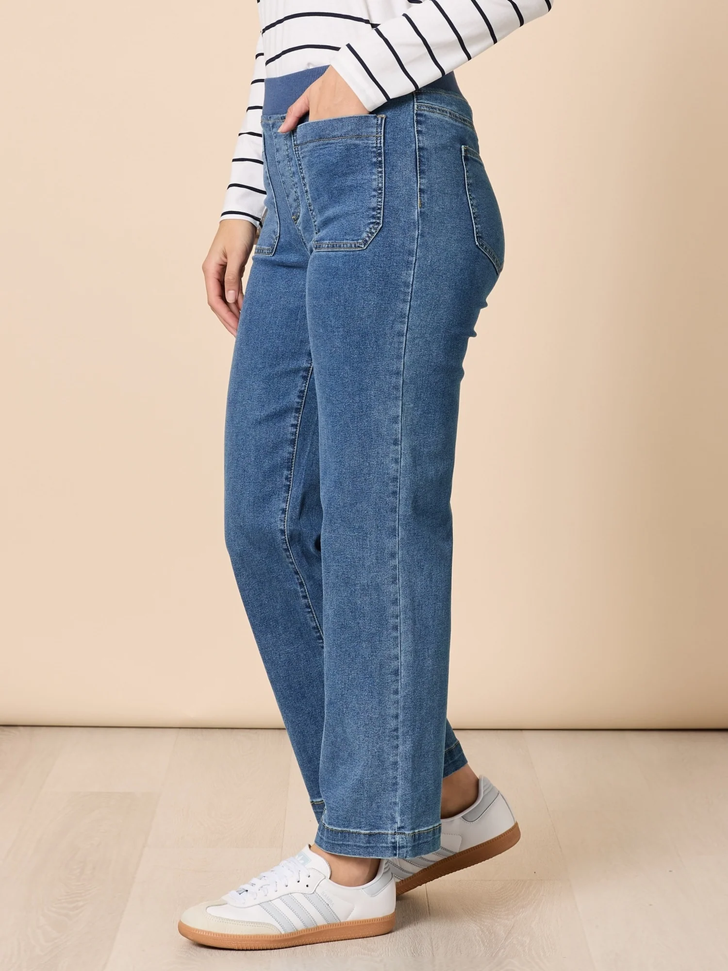 Carpenter Stretch Wide Leg Pull On Denim Jean - Washed Denim - Image 4