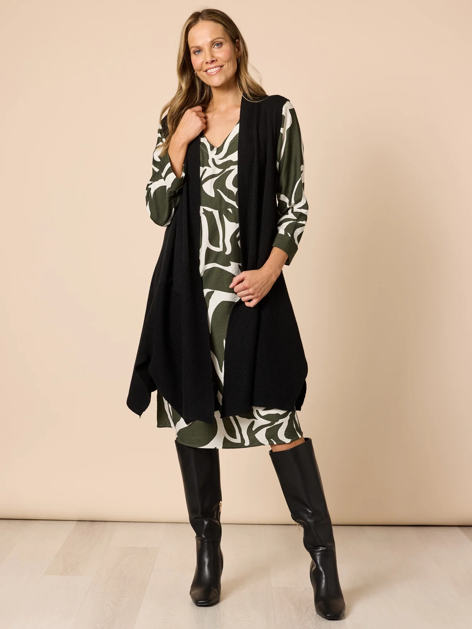 Casa Longline Knit Vest - Black - Image 2