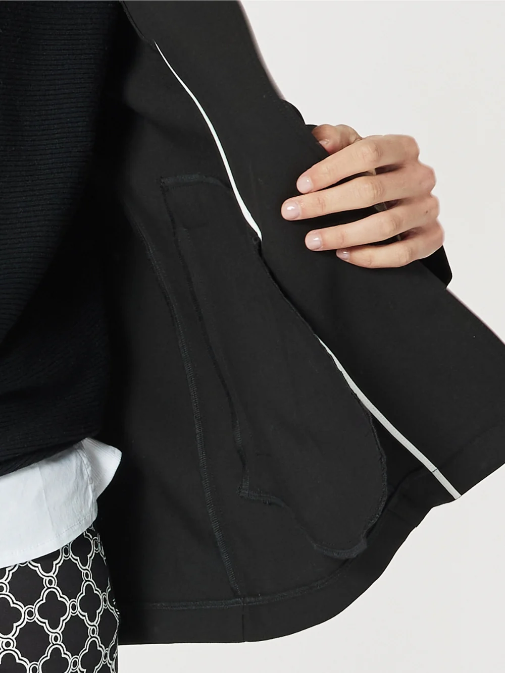 Chelsea Jacket - Black - Image 3