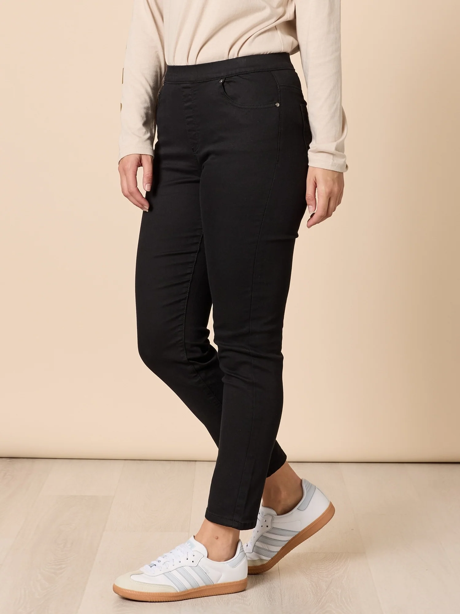 Chicago Slim Leg Jean - Black - Image 3