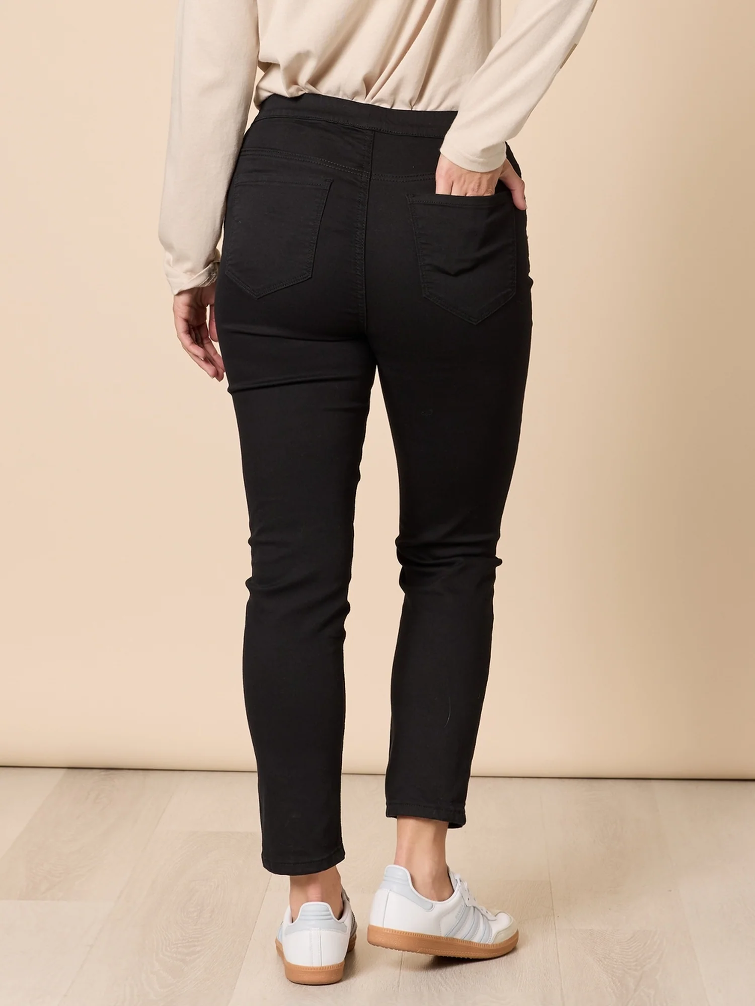 Chicago Slim Leg Jean - Black - Image 4