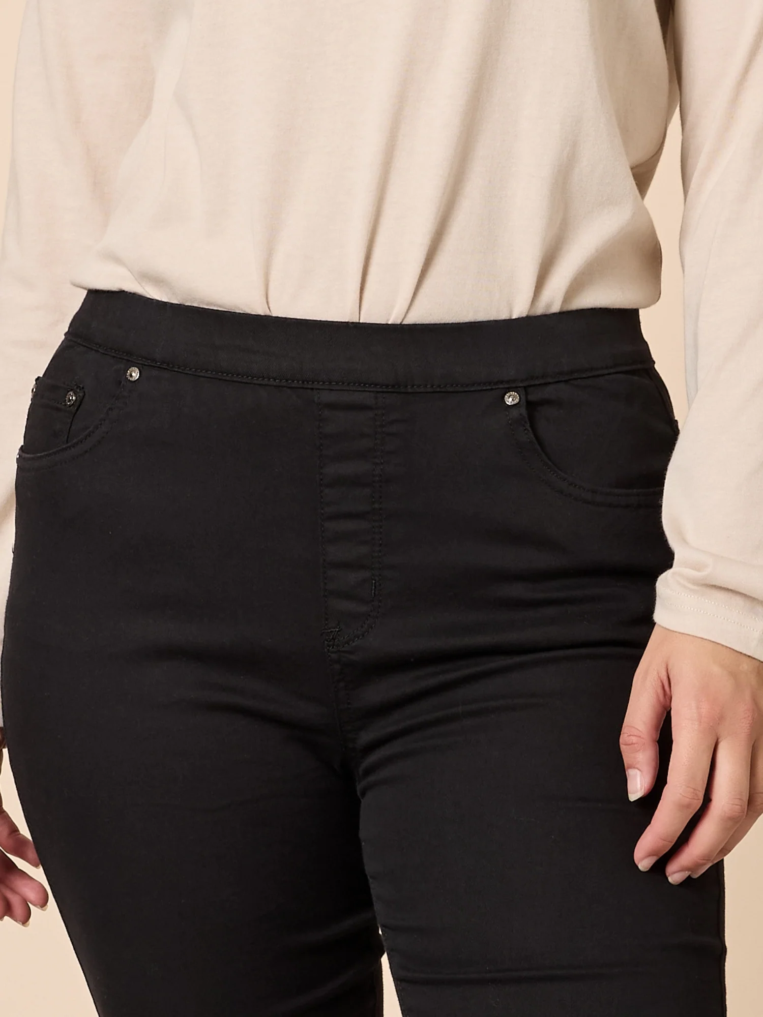 Chicago Slim Leg Jean - Black - Image 5