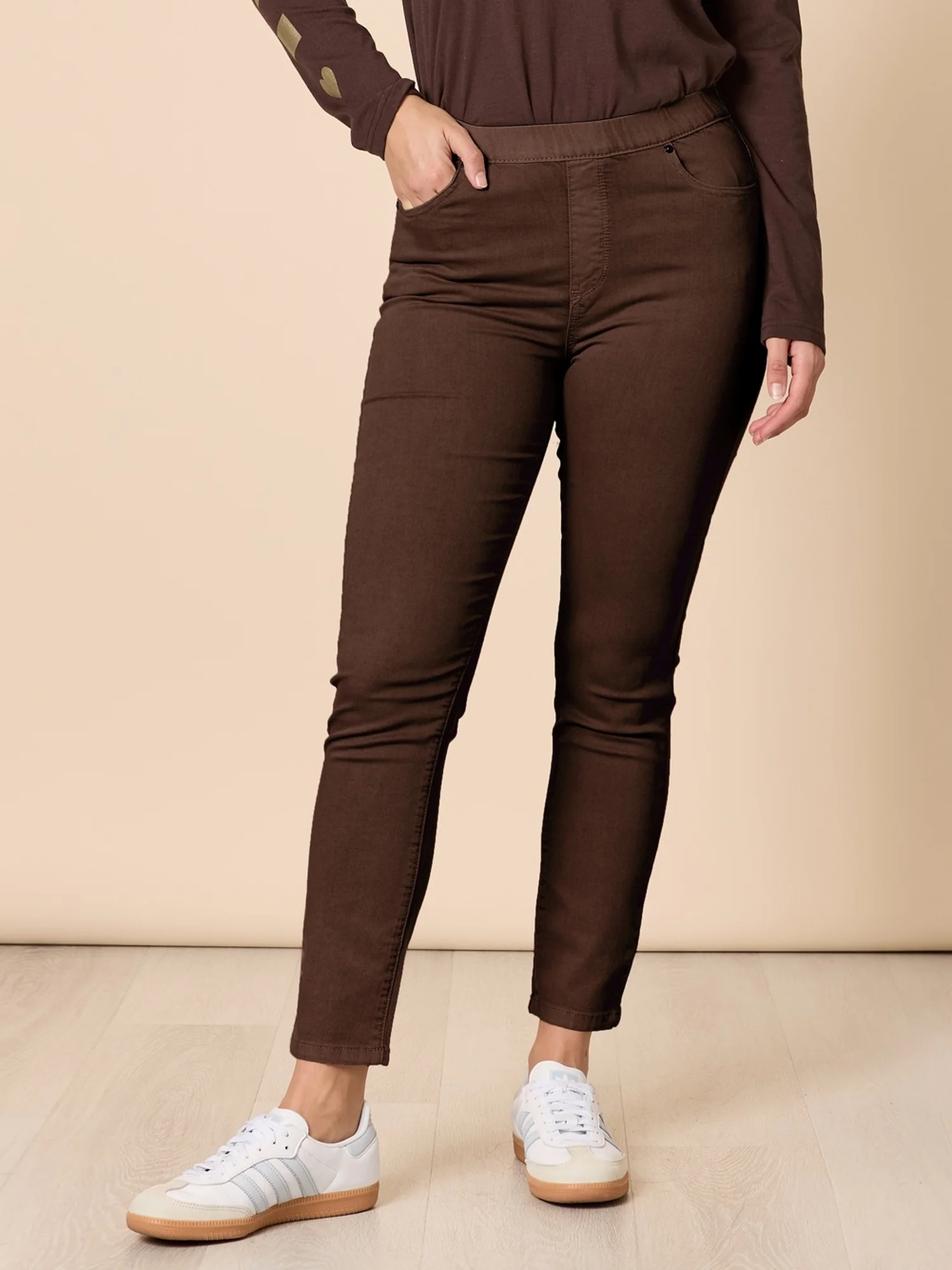 Chicago Slim Leg Jean - Chocolate