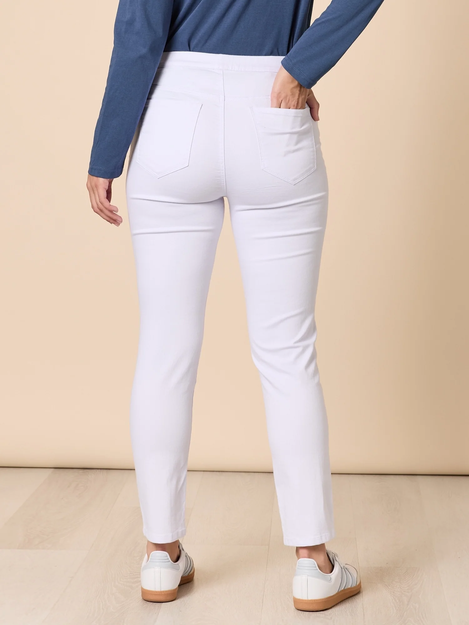 Chicago Slim Leg Jean - White - Image 4