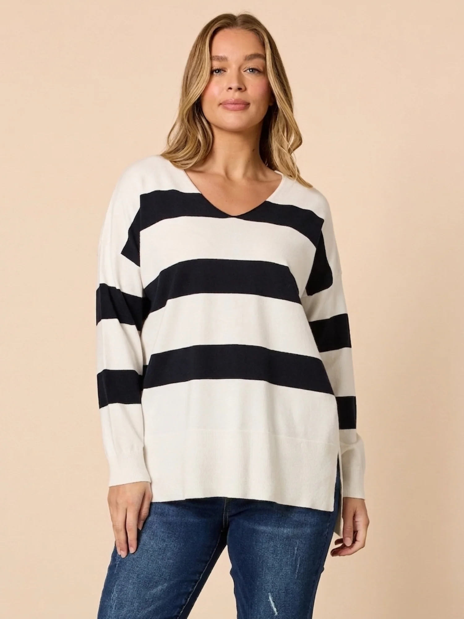Crew V Neck Stripe Knit - Navy/ Ivory - Image 4