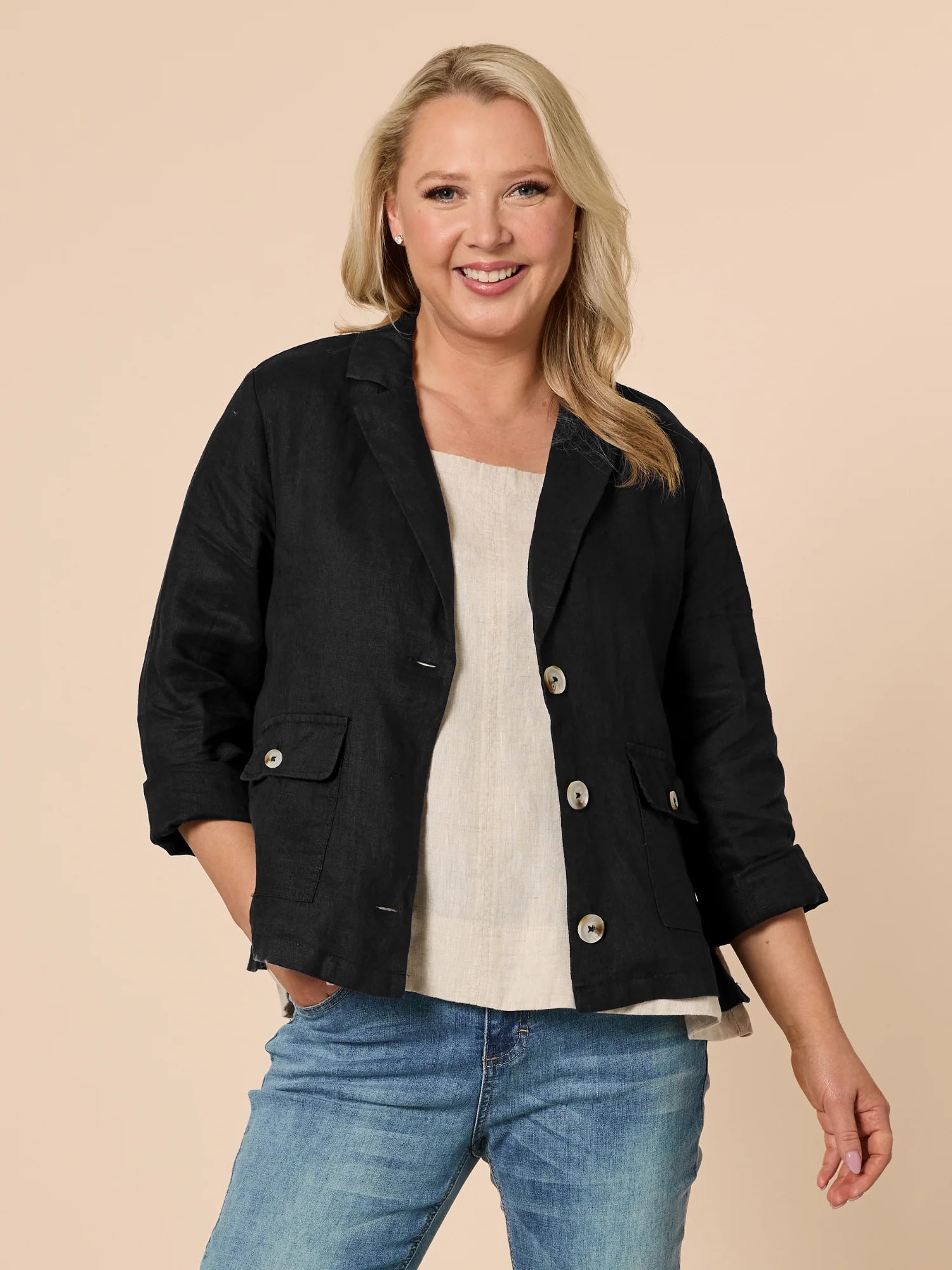 Danielle Linen Cropped Blazer - Black