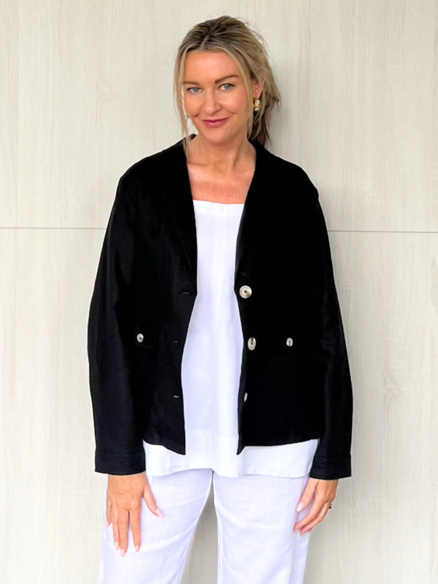 Danielle Linen Cropped Blazer - Black - Image 2