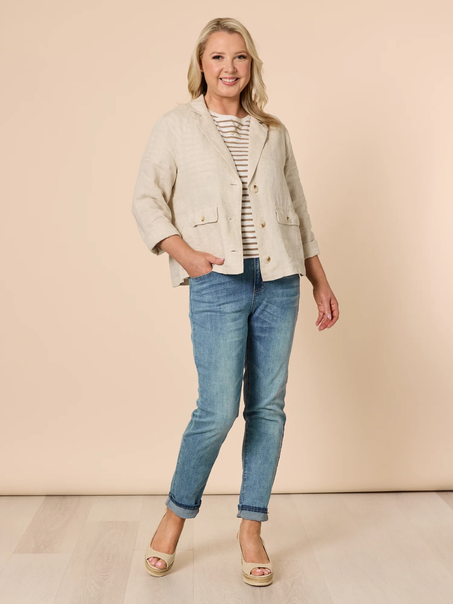 Danielle Linen Cropped Blazer - Natural - Image 10