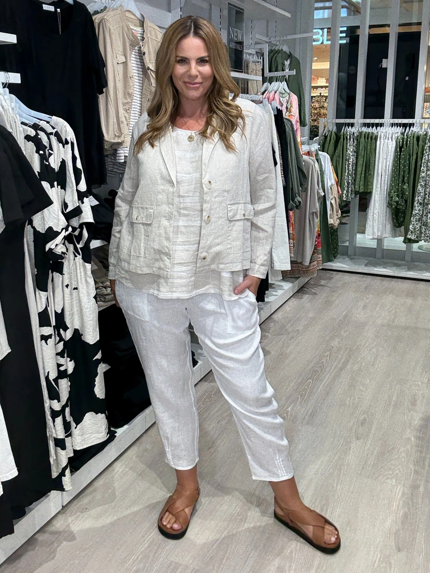 Danielle Linen Cropped Blazer - Natural - Image 2