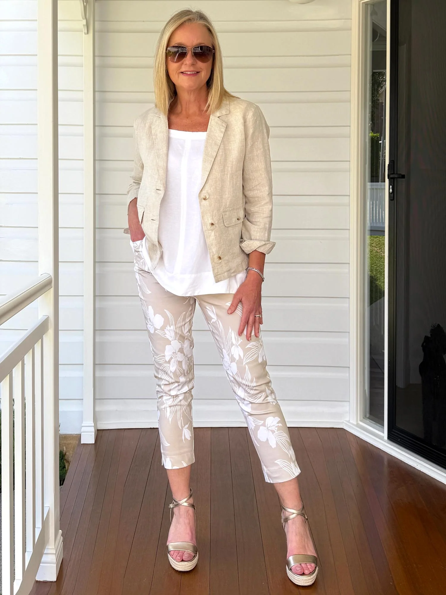 Danielle Linen Cropped Blazer - Natural - Image 3