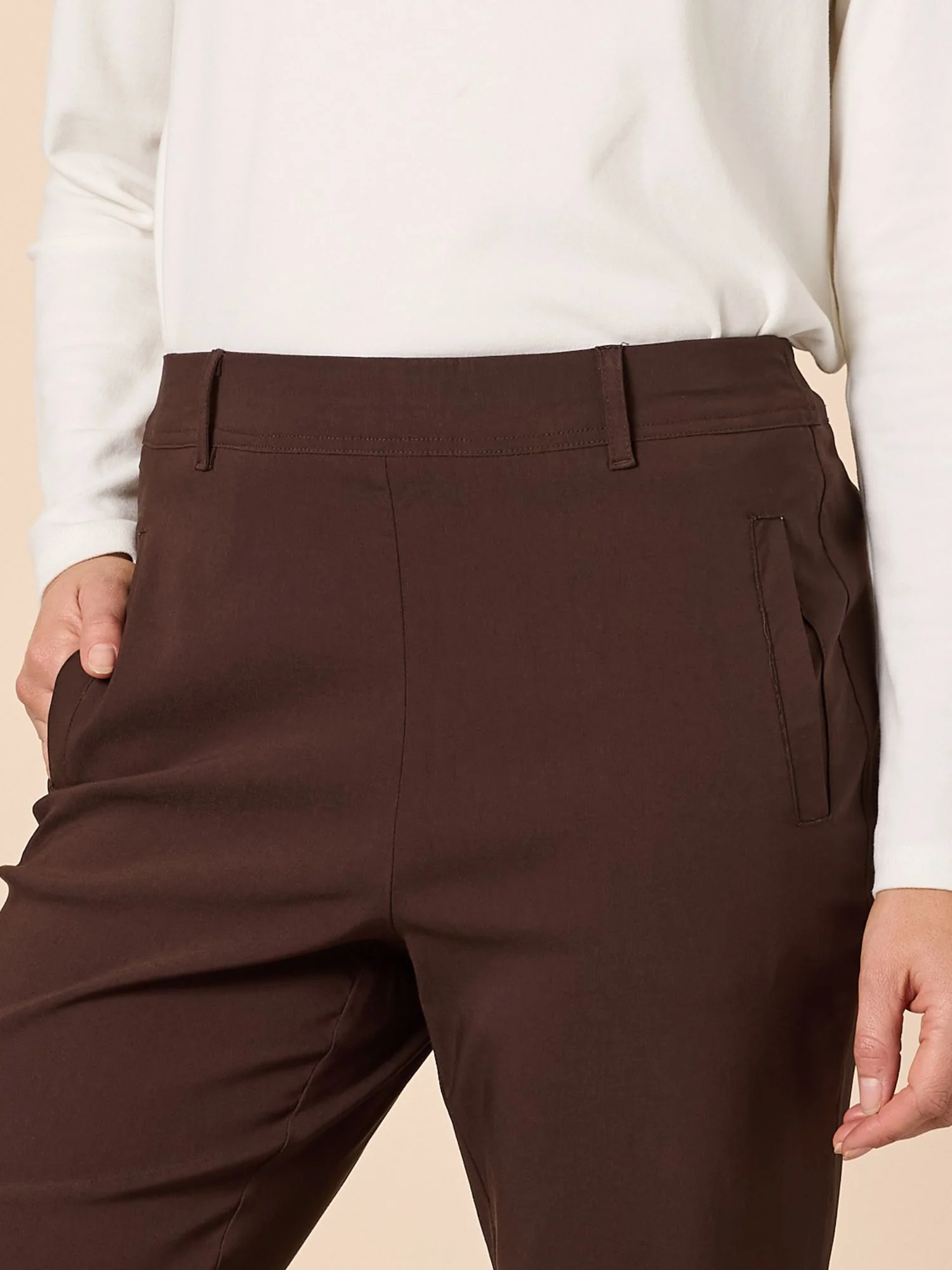 Evie Stretch Straight Leg Pant - Coffee - Image 5