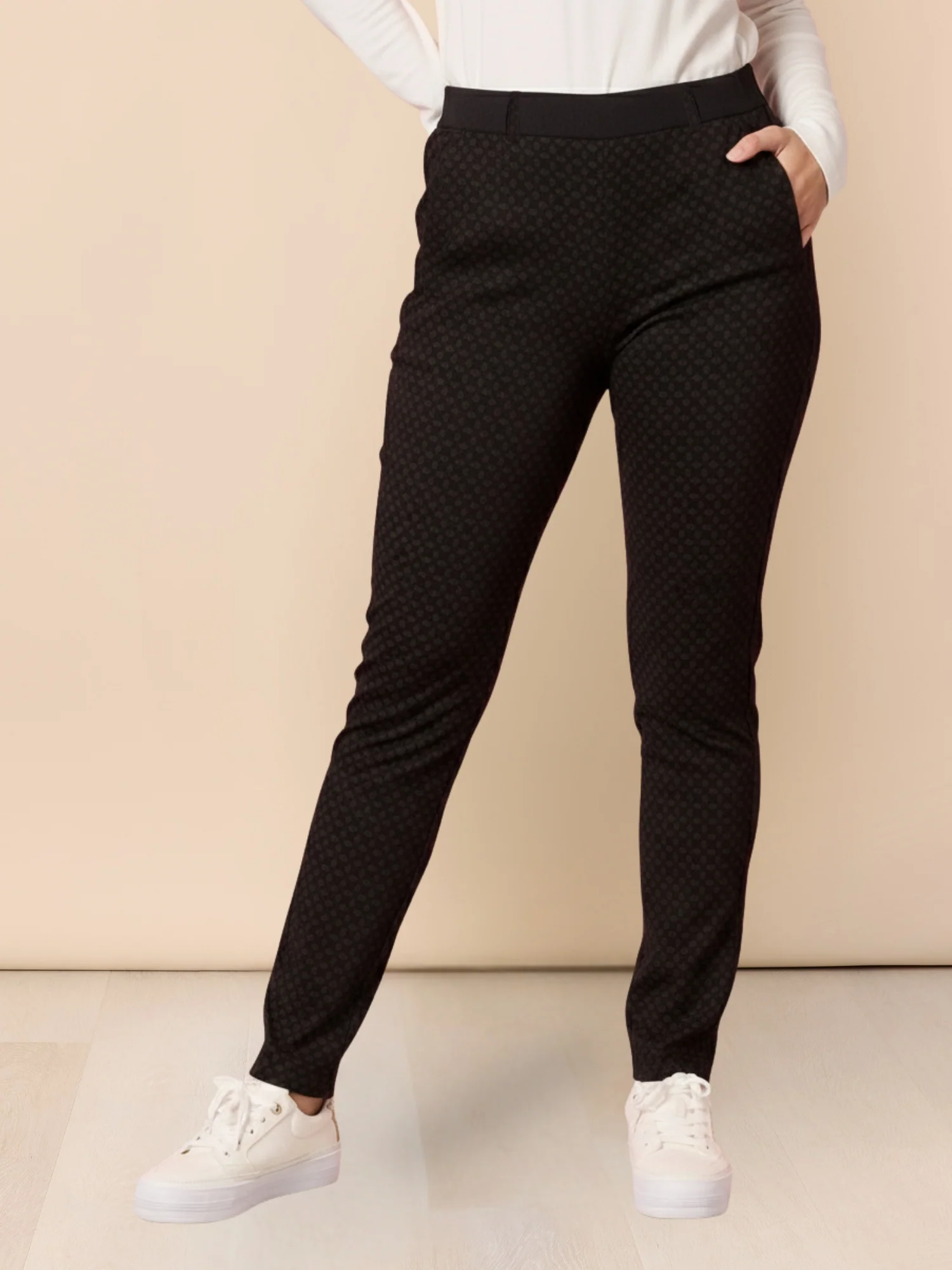 Hunter Slim Leg Print Pant - Coffee Multi