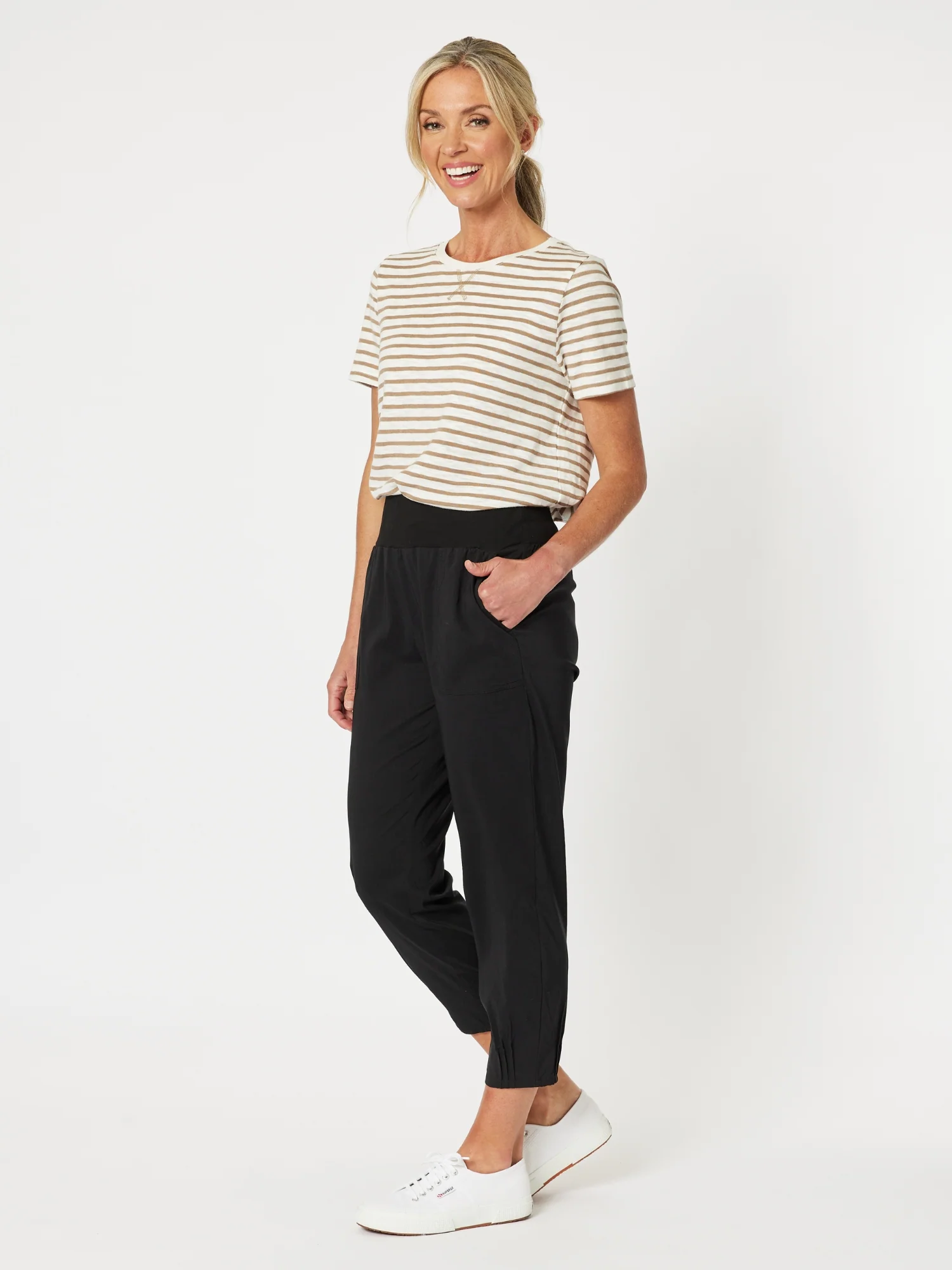 Sarah Linen Pleat Hem Pant - Black - Image 14
