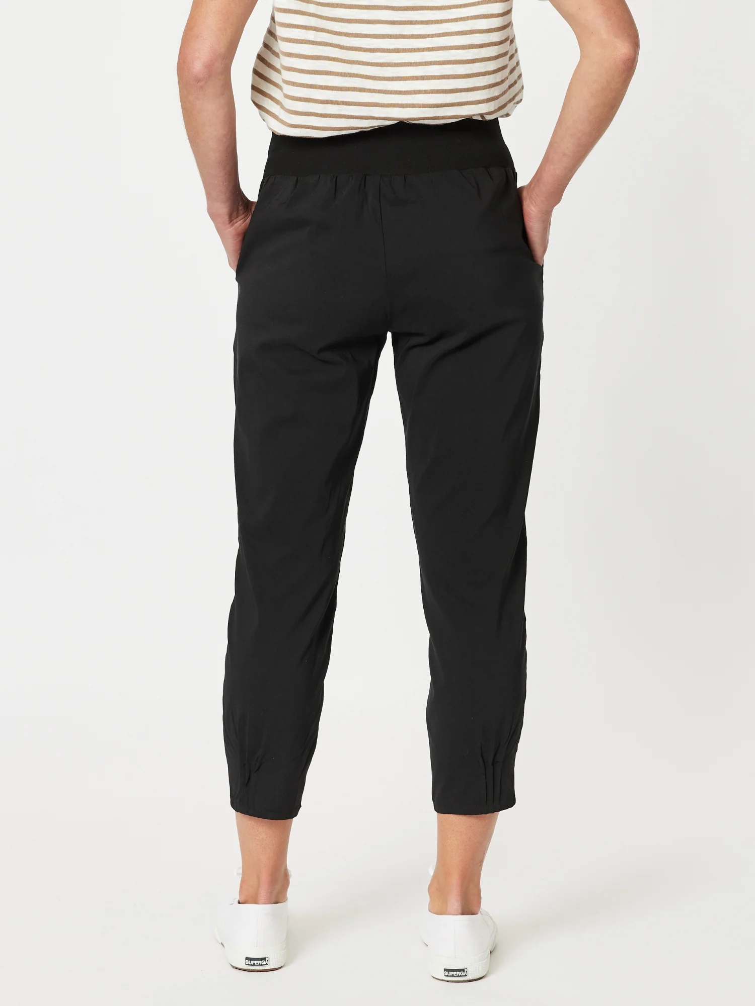 Sarah Linen Pleat Hem Pant - Black - Image 6