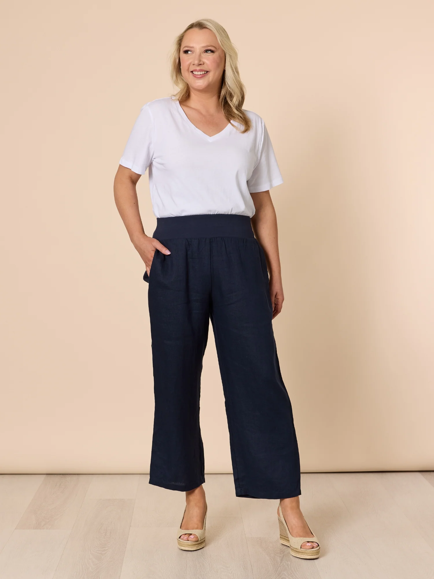 Lara Linen Wide Leg Pant - Navy - Image 2