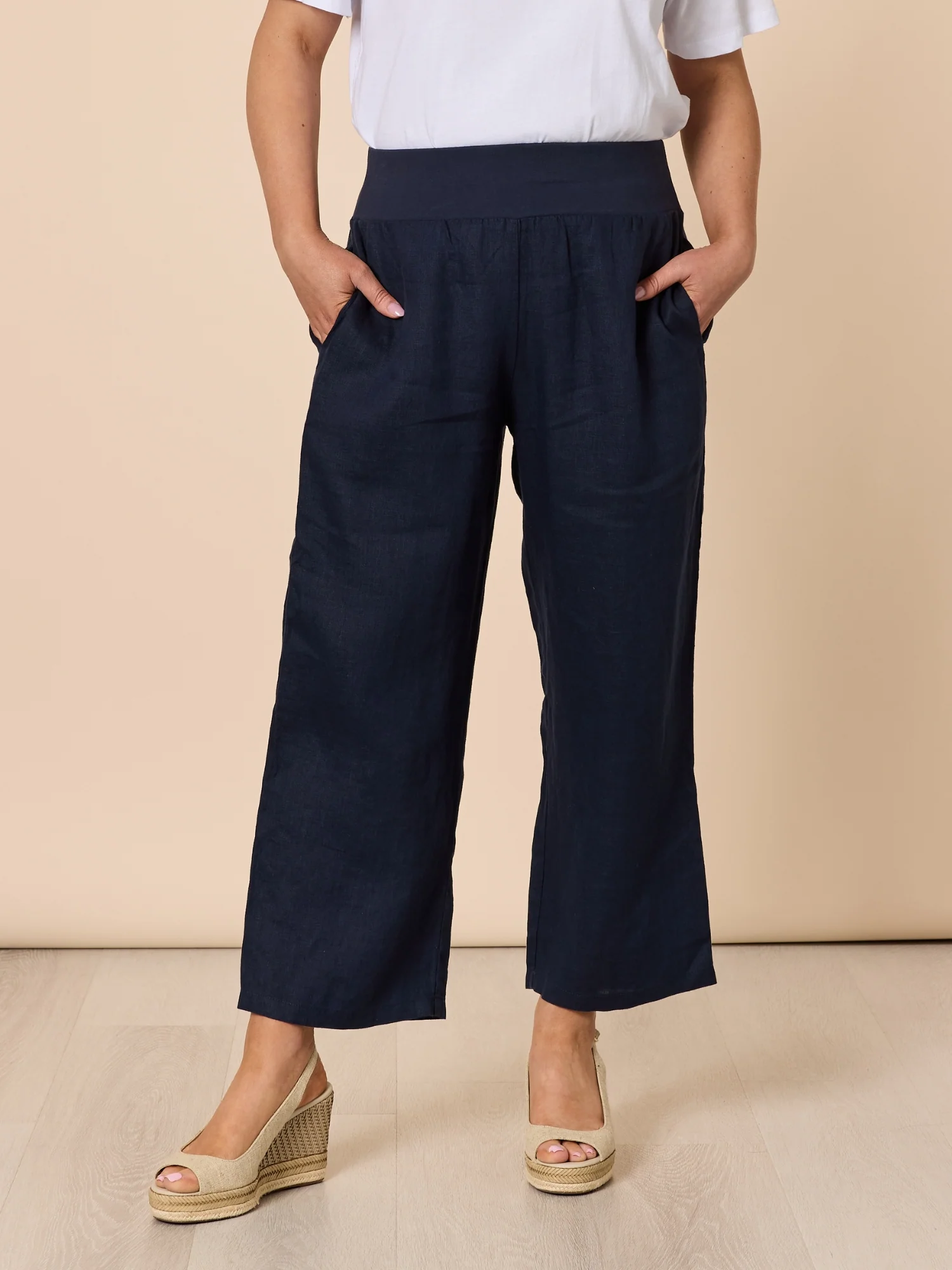 Lara Linen Wide Leg Pant - Navy - Image 7