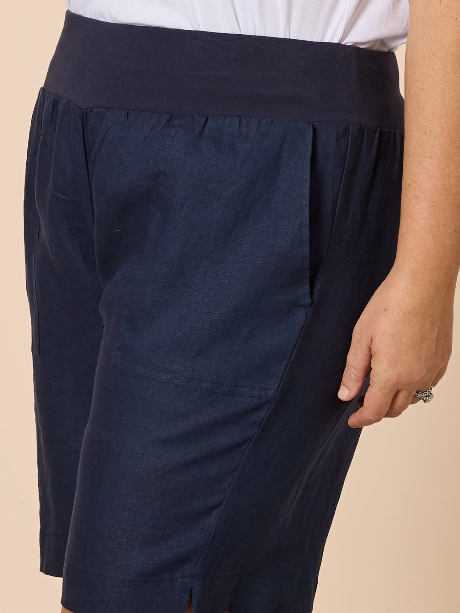 Jordan Linen Short - Navy - Image 6