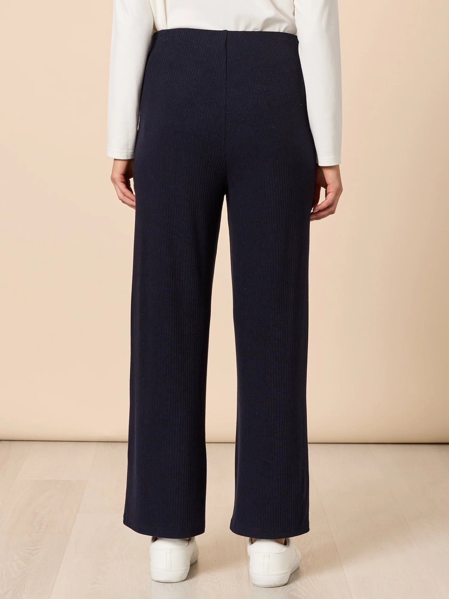 Le Lounge Ribbed Pant - Navy - Image 4