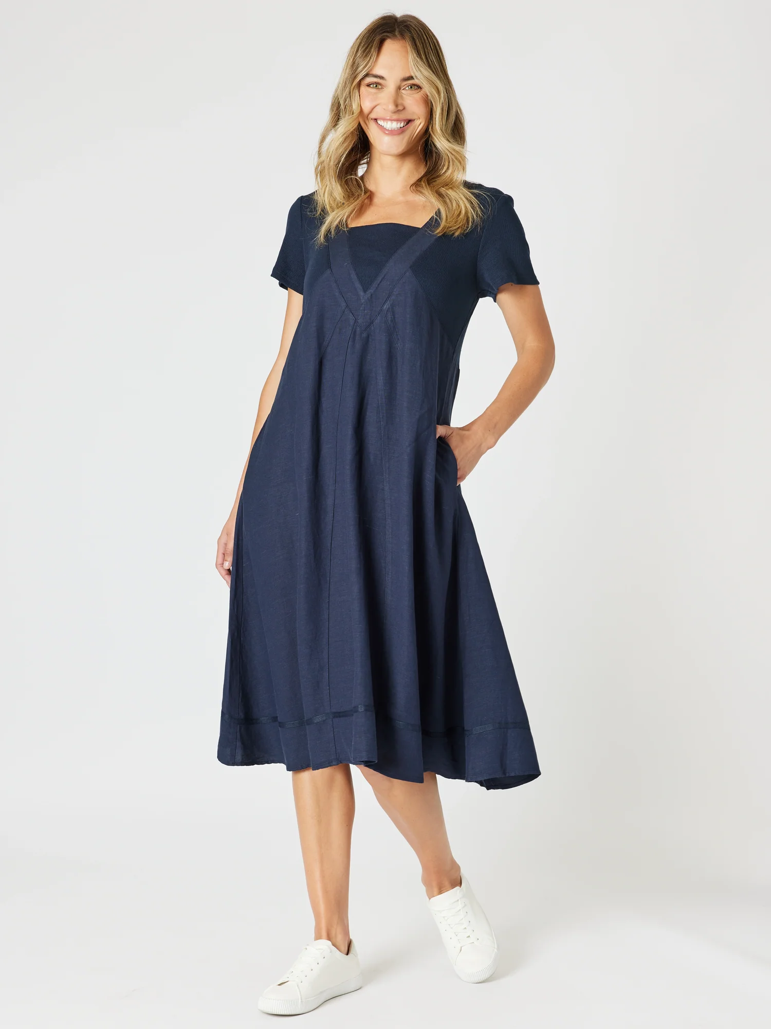 Lino Le Marais Dress - Navy - Image 9