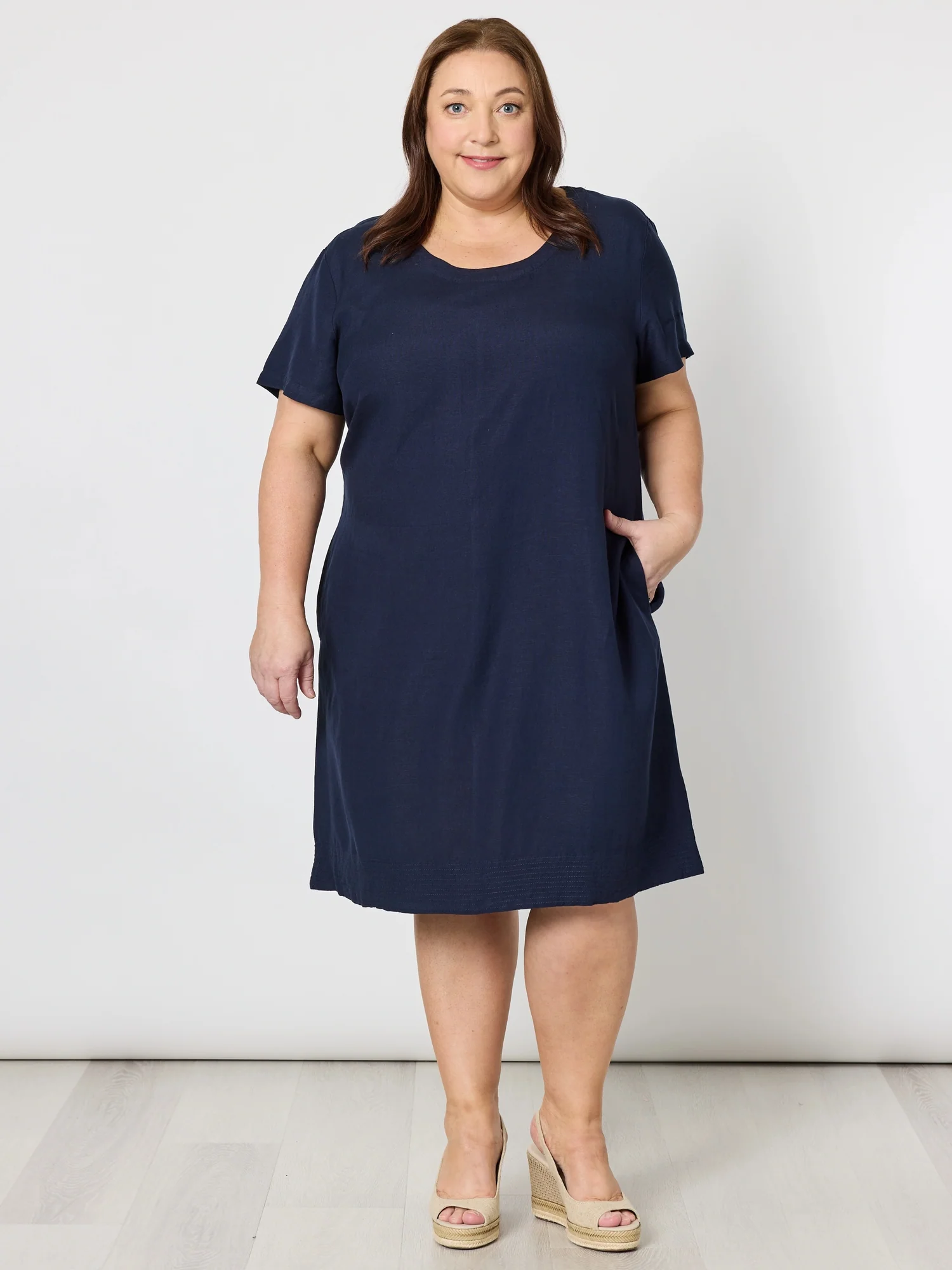 Lino Stitch Hem Detail Shift Dress - Navy - Image 7