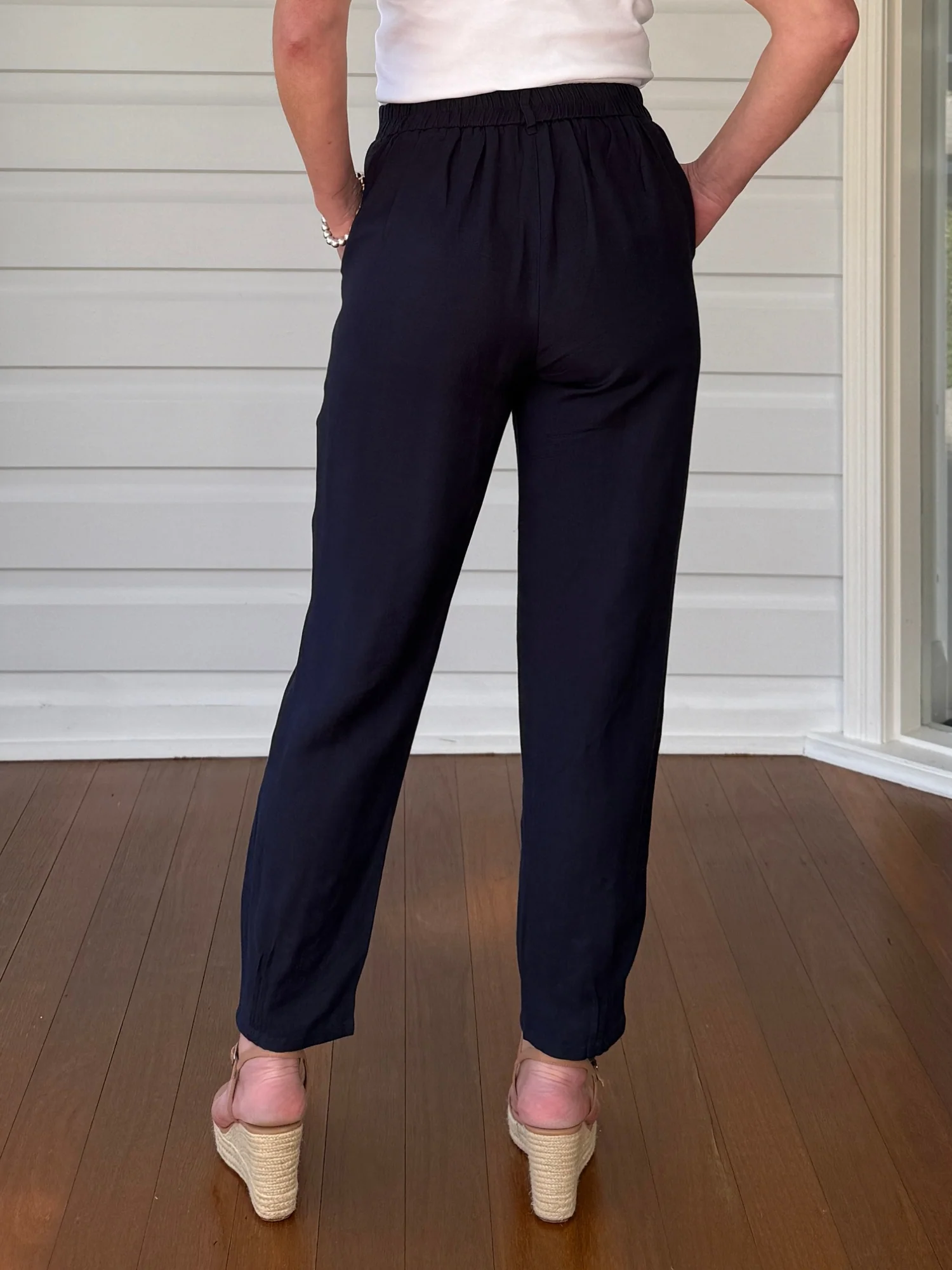 Lino Tapered Pant - Navy - Image 10