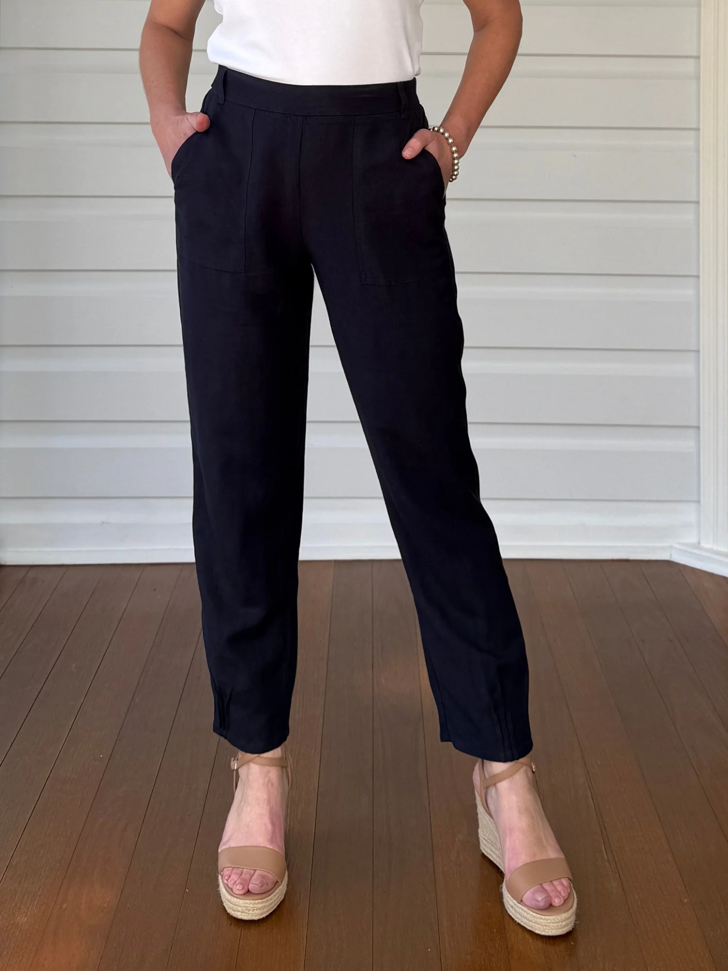 Lino Tapered Pant - Navy - Image 11