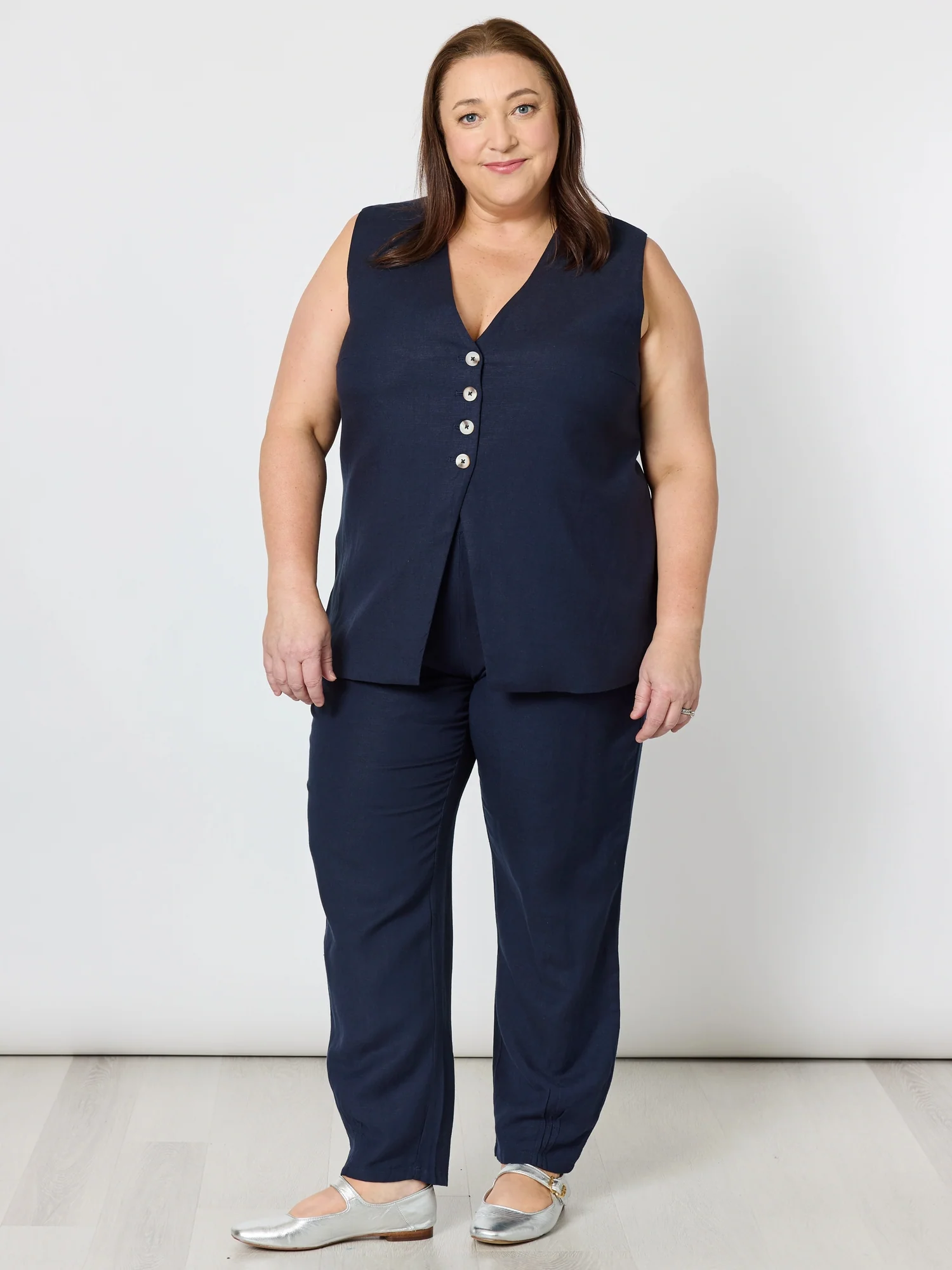 Lino Tapered Pant - Navy - Image 12