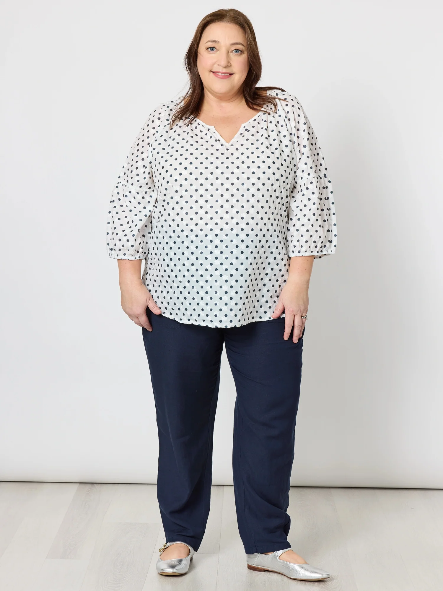 Lino Tapered Pant - Navy - Image 2