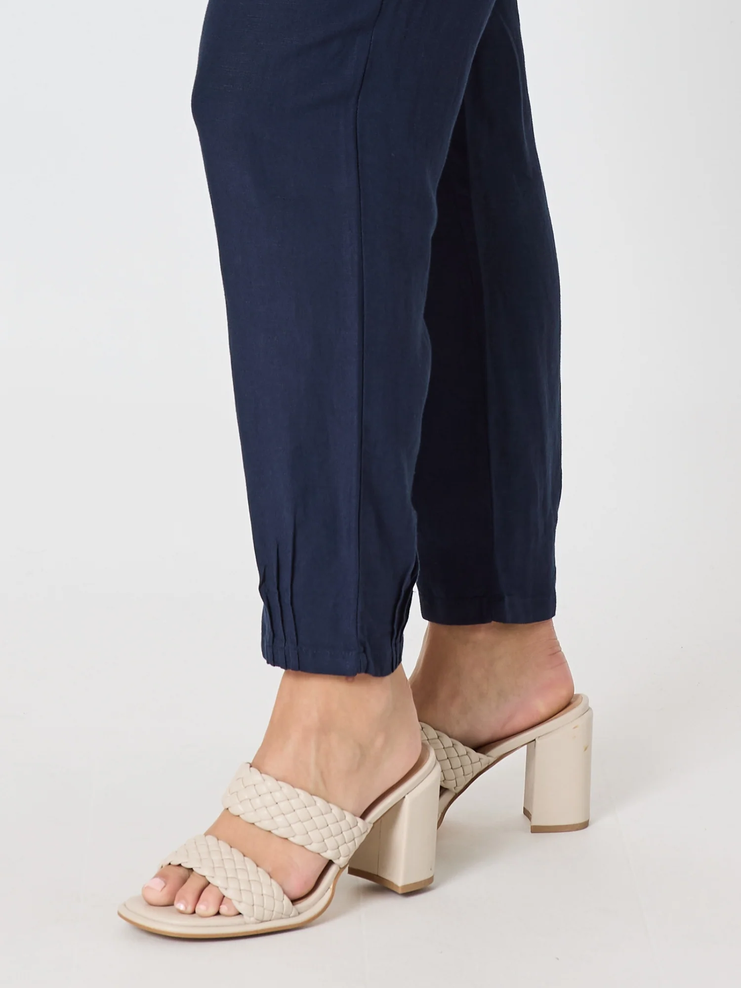 Lino Tapered Pant - Navy - Image 7