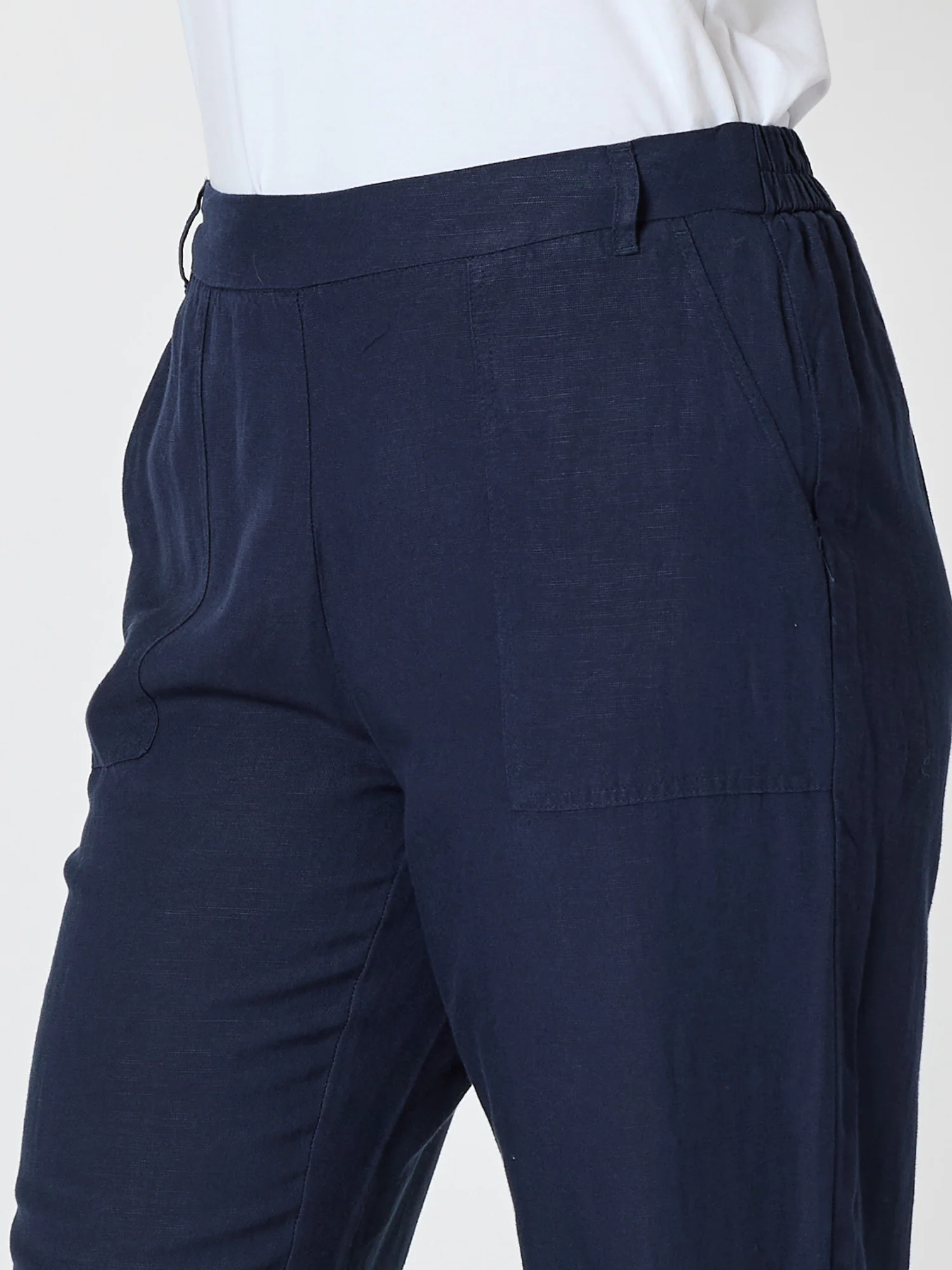 Lino Tapered Pant - Navy - Image 9