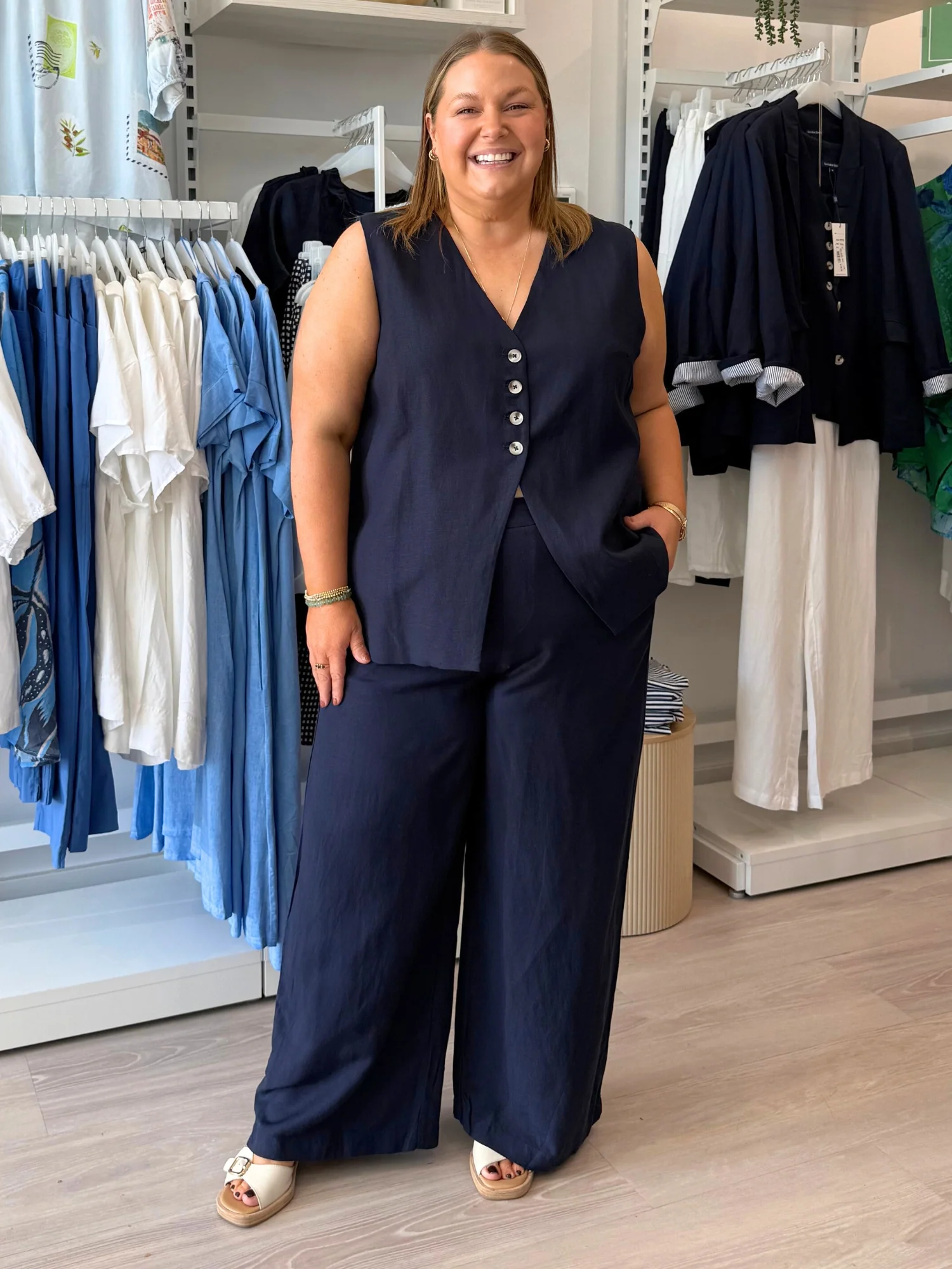 Lino Wide Leg Pant - Navy - Image 3