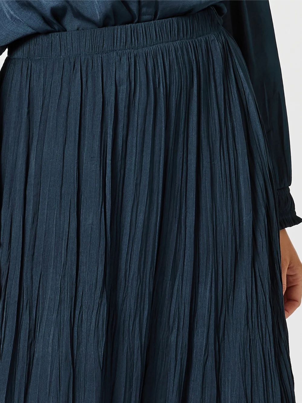 Luxe Crushed Skirt - Midnight - Image 4