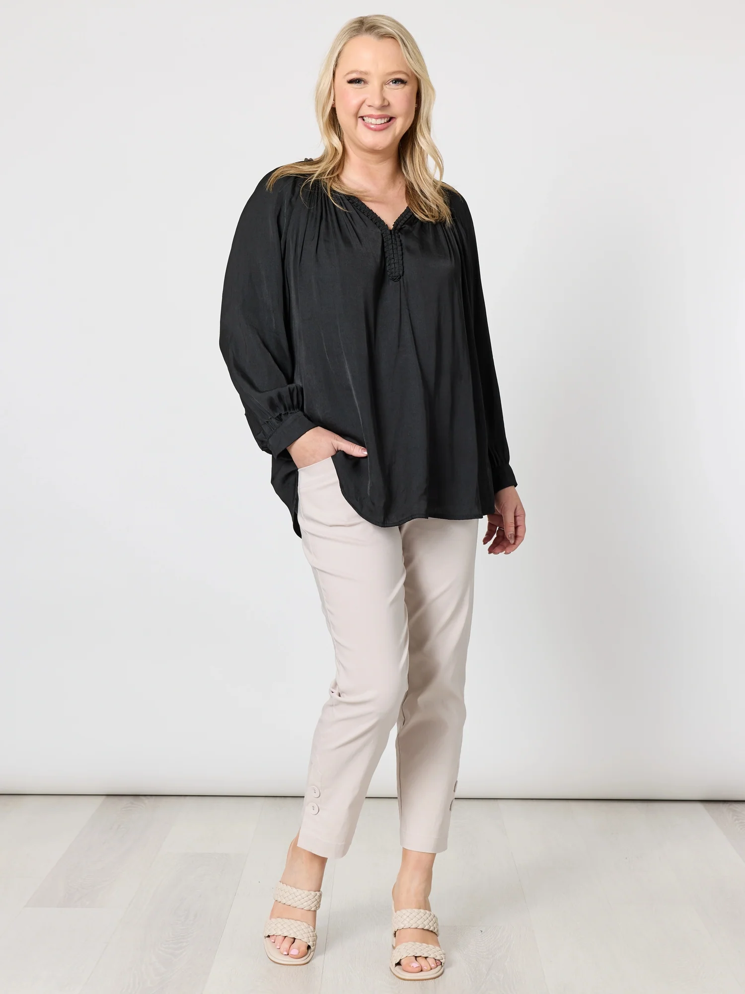 Luzia Twin Button Pant - Natural - Image 4