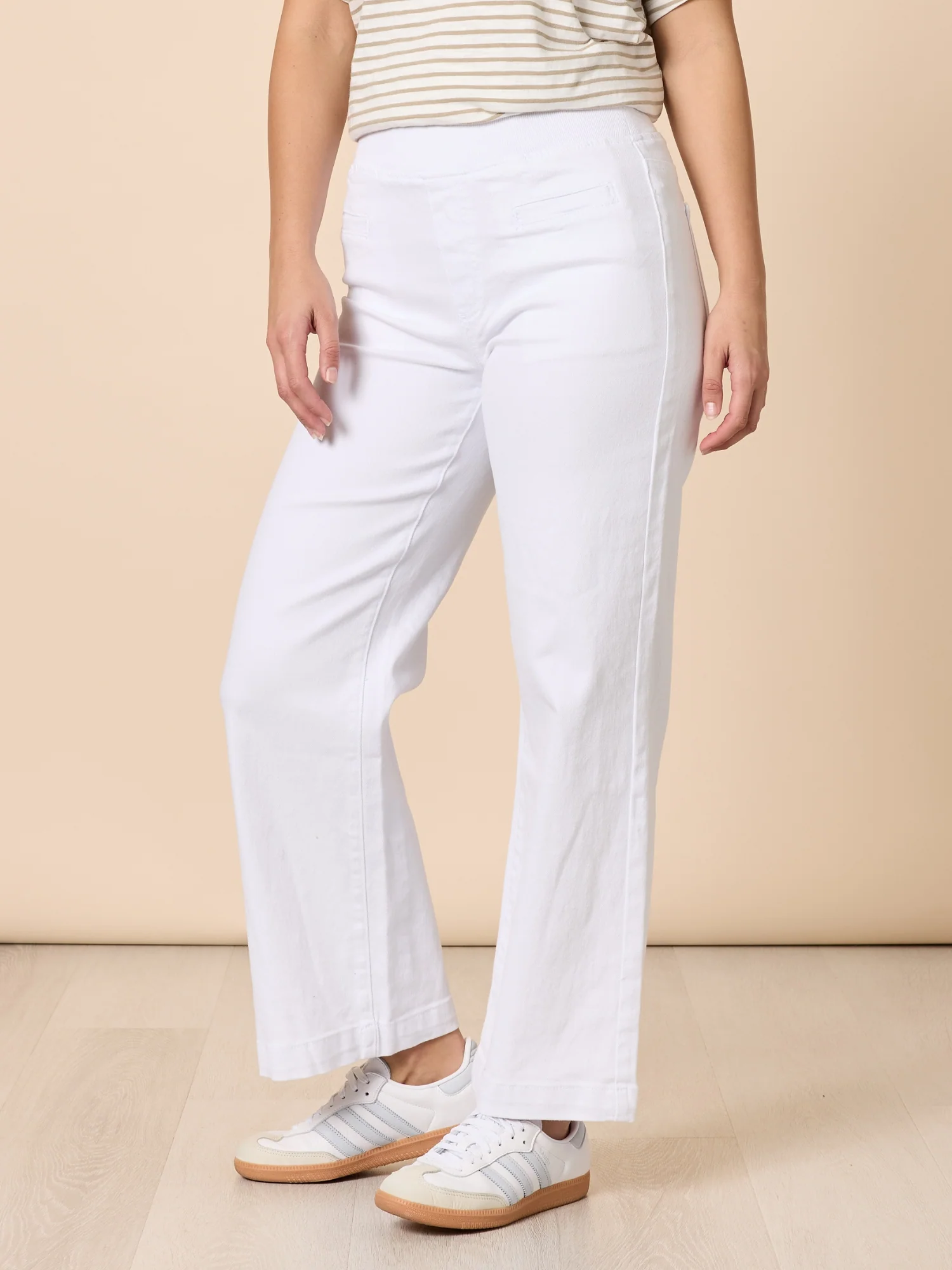 Maddy High Rise Wide Leg Jean - White - Image 4