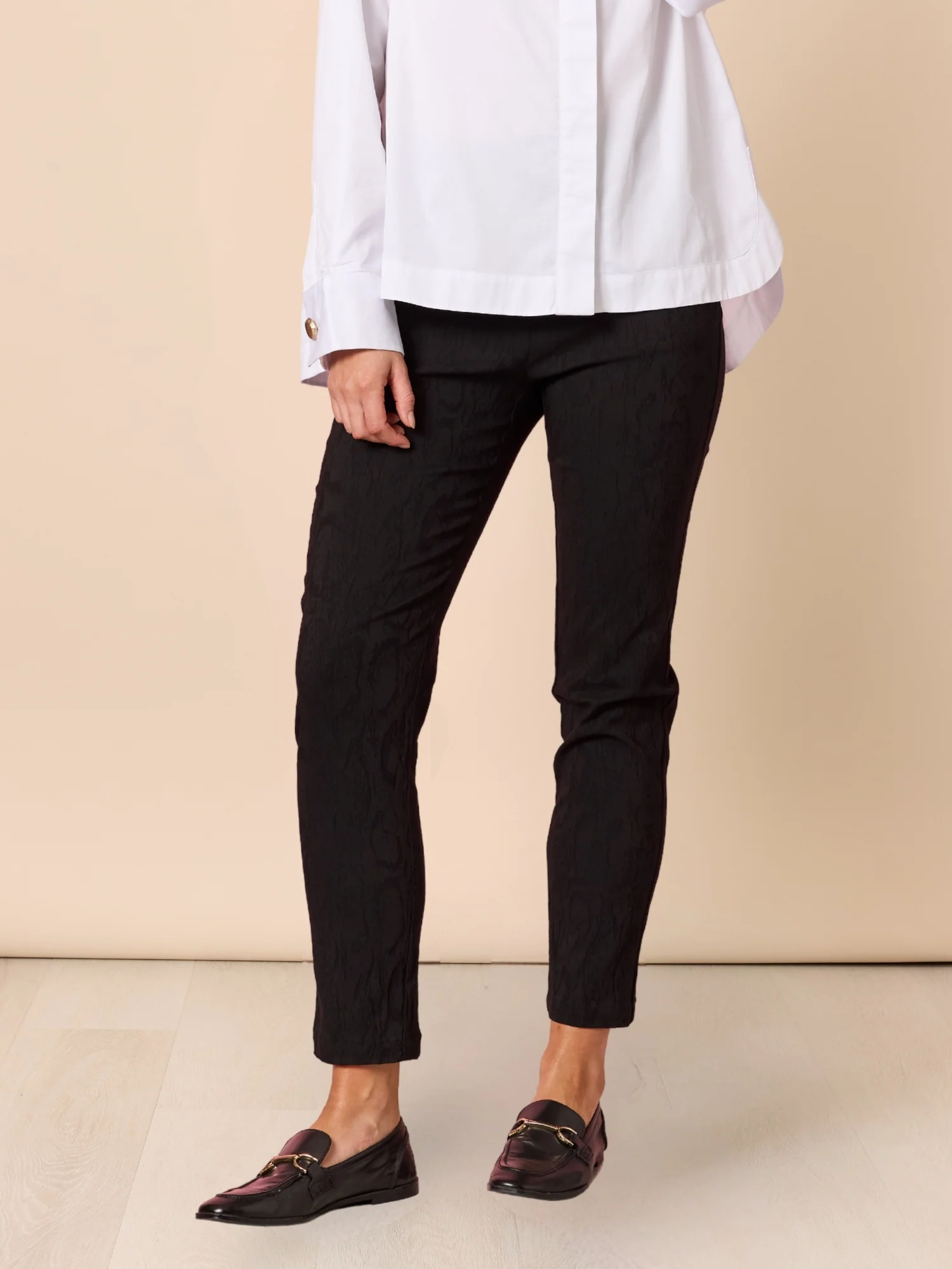 Mila Print Slim Leg Pant - Black