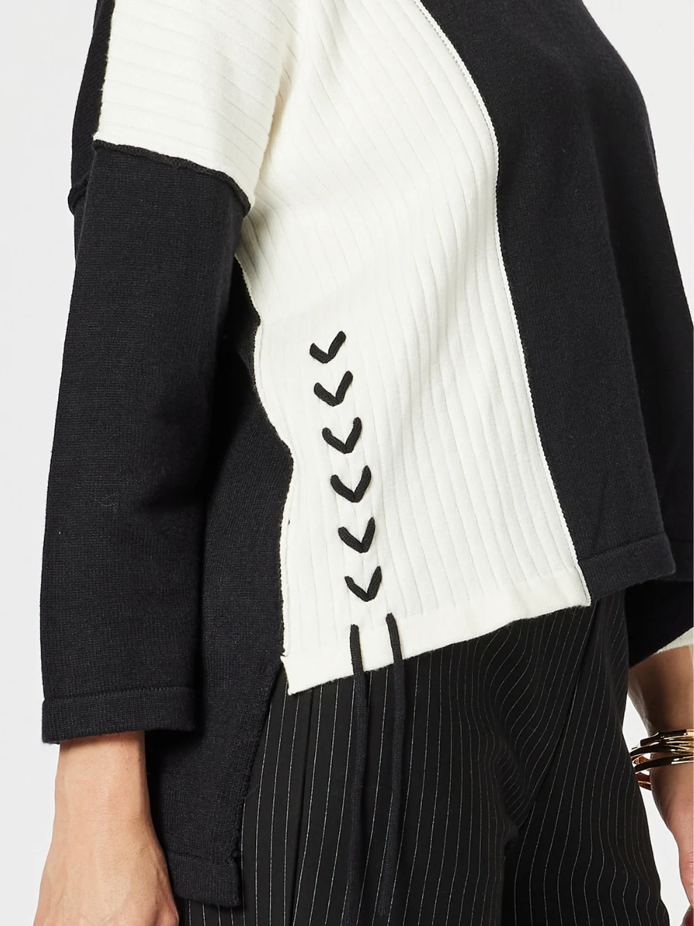 Mode Splice Knit - Black/Ivory - Image 5