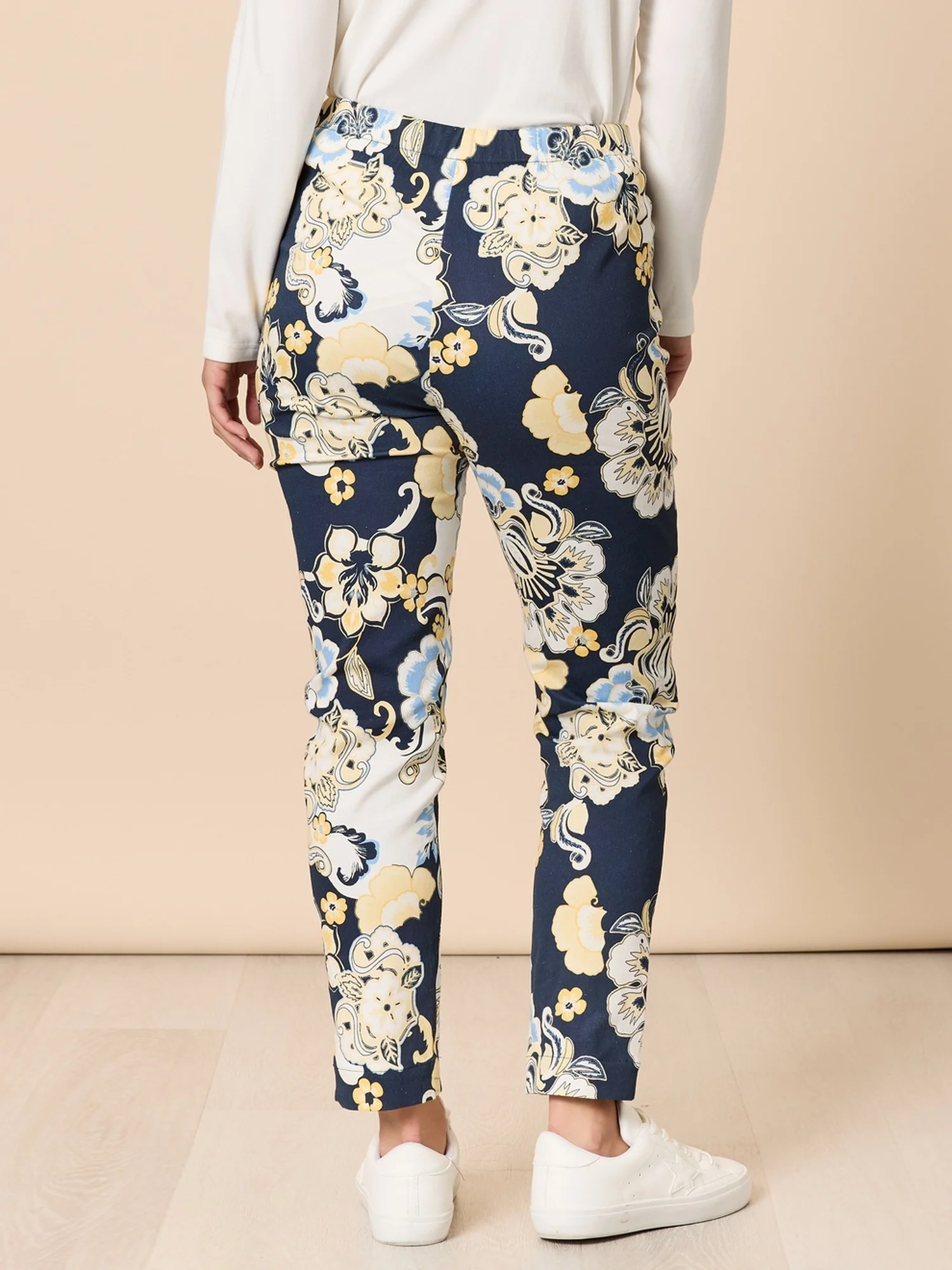Newport Floral Print Pant - Navy Multi - Image 4
