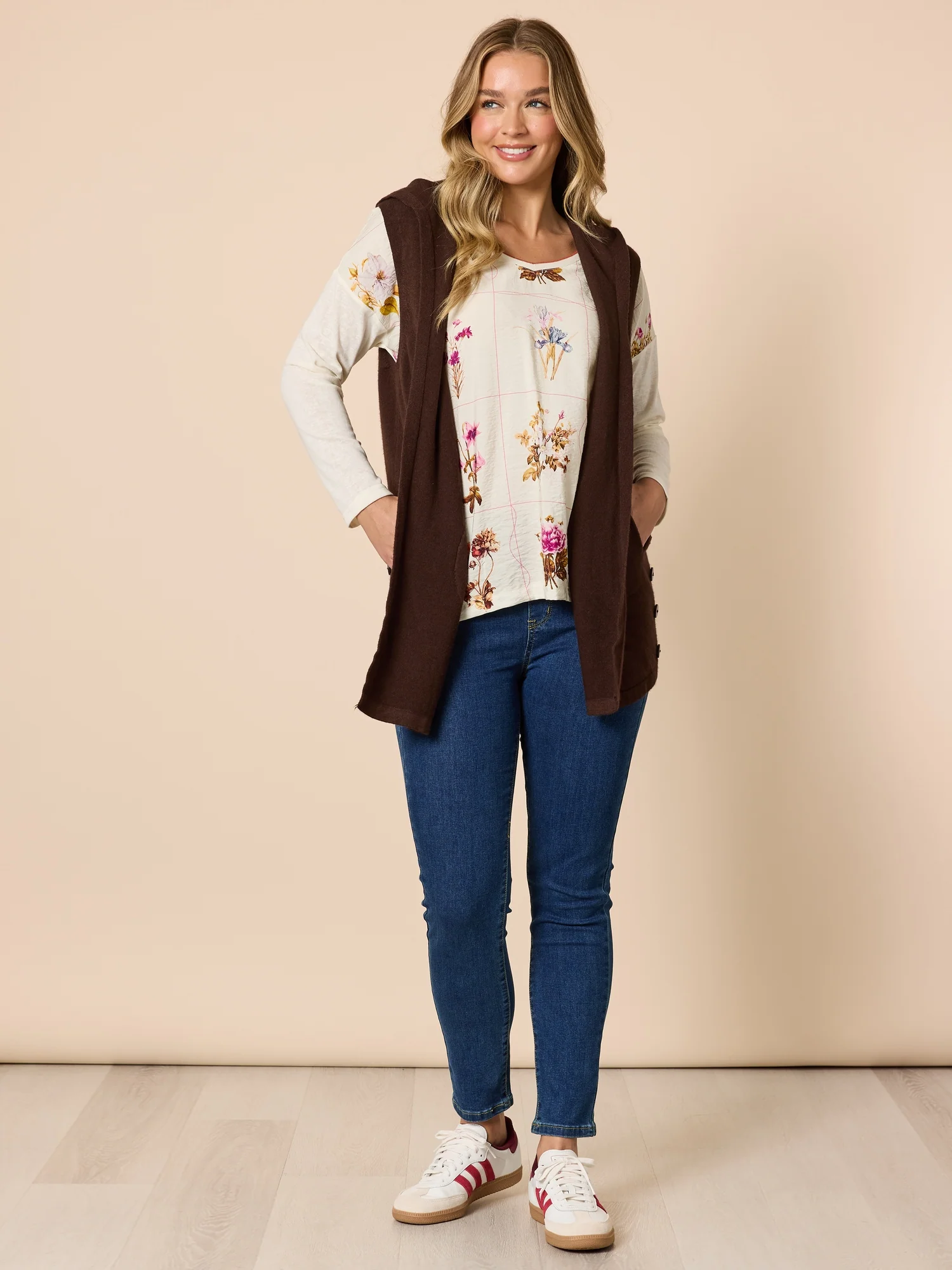 Ollie Side Button Vest - Coffee - Image 3