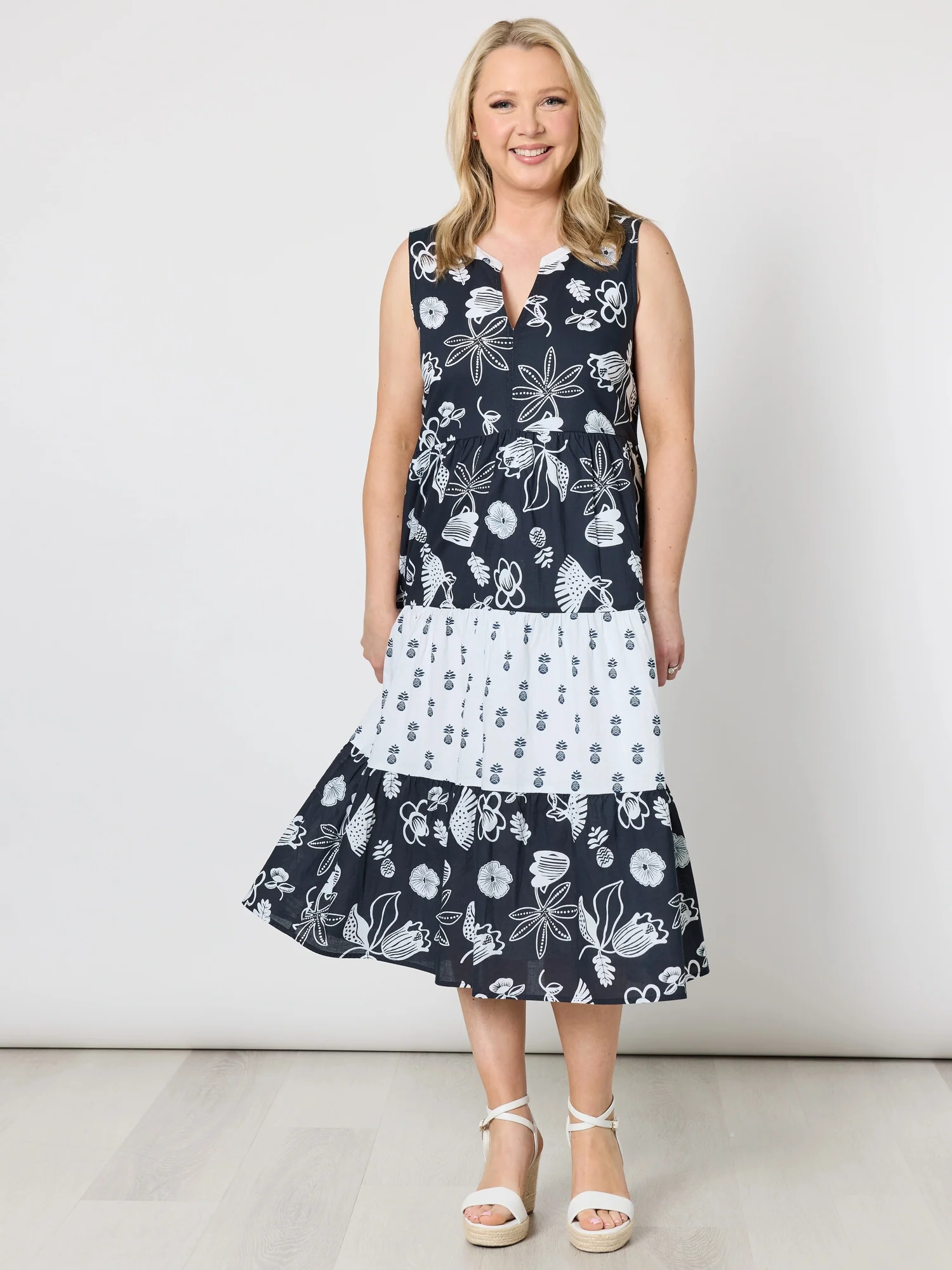 Palm Springs Floral Print Dress - Navy/White - Image 3