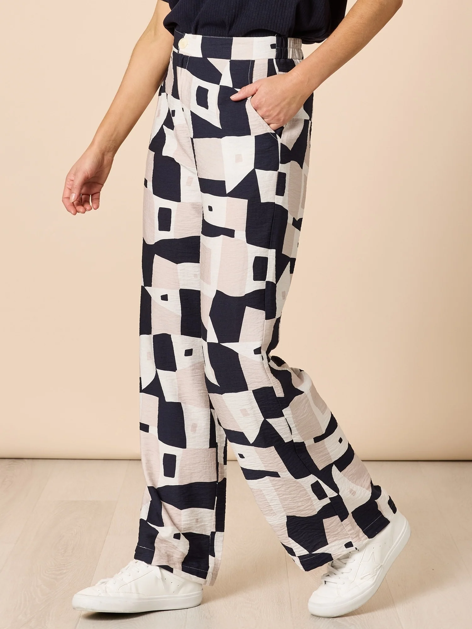 Rive Gauche Print Wide Leg Pant - Navy Multi - Image 3