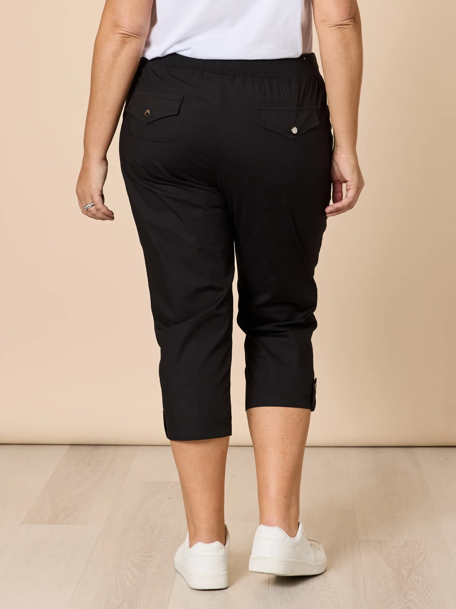 Santorini Cropped Cotton Pant - Black - Image 10