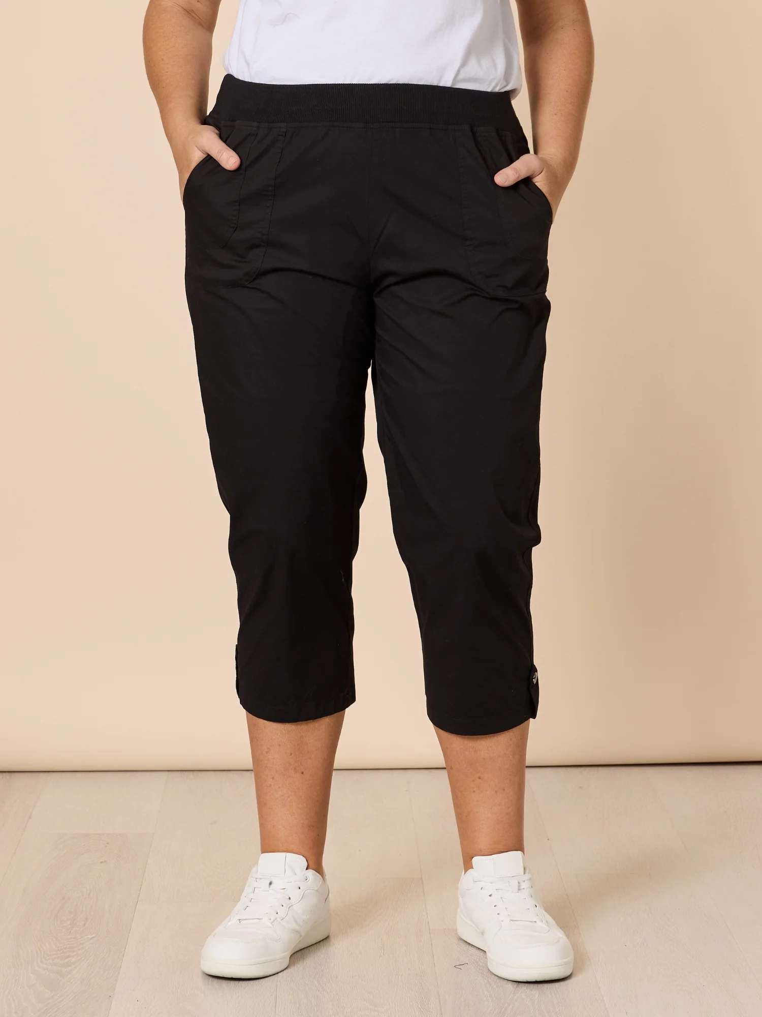 Santorini Cropped Cotton Pant - Black - Image 8