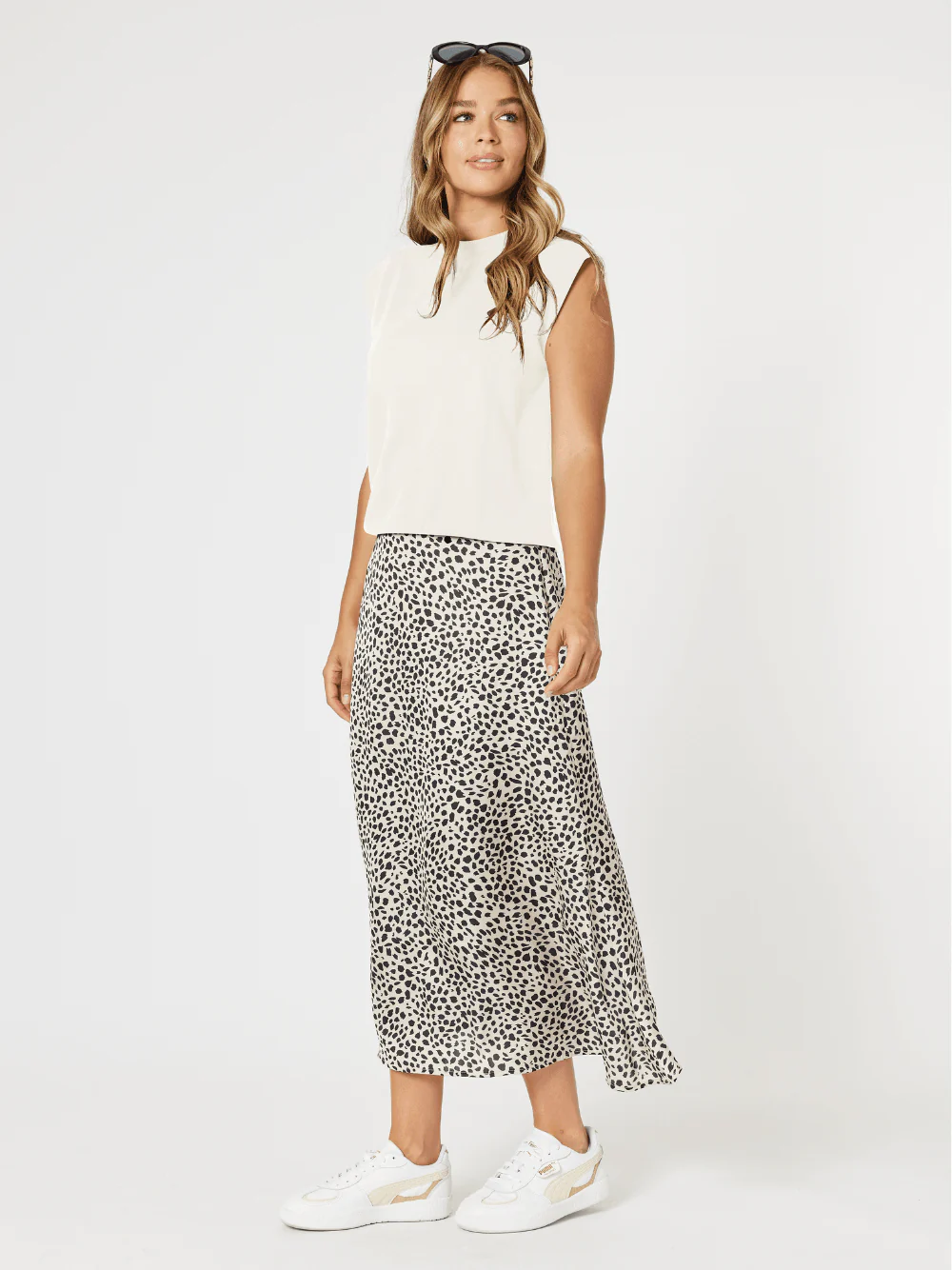 Shelly Sleeveless Knit Top - White - Image 2