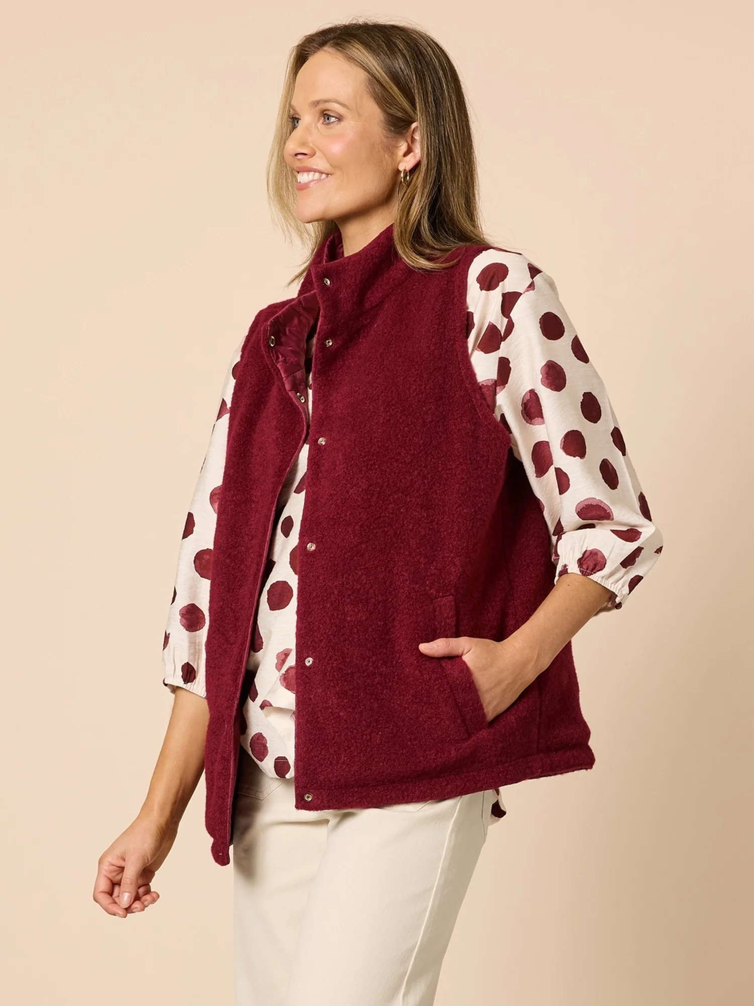 St Moritz Reversible Quilted Vest - Shiraz - Image 4