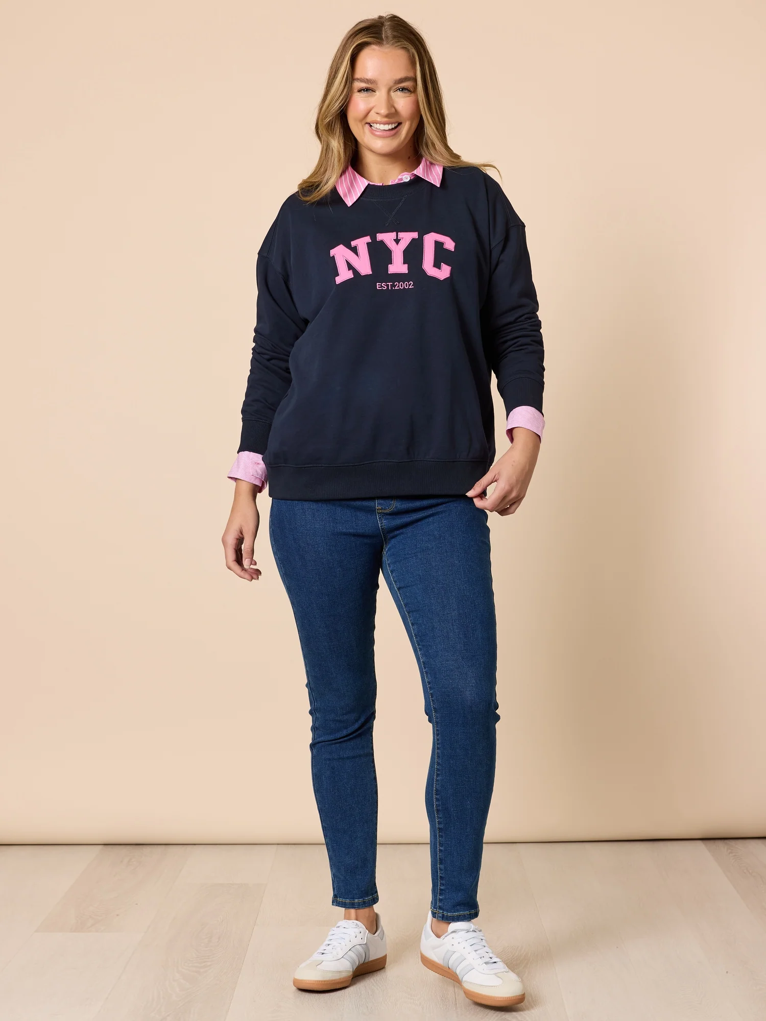 The NYC Embroidered Sweatshirt - Navy - Image 8