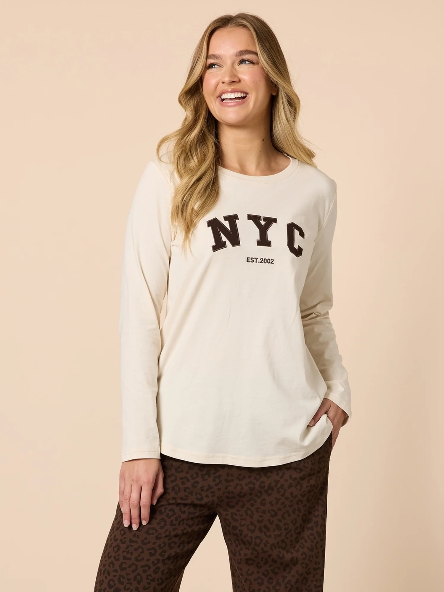 The NYC Long Sleeve Tee - Natural